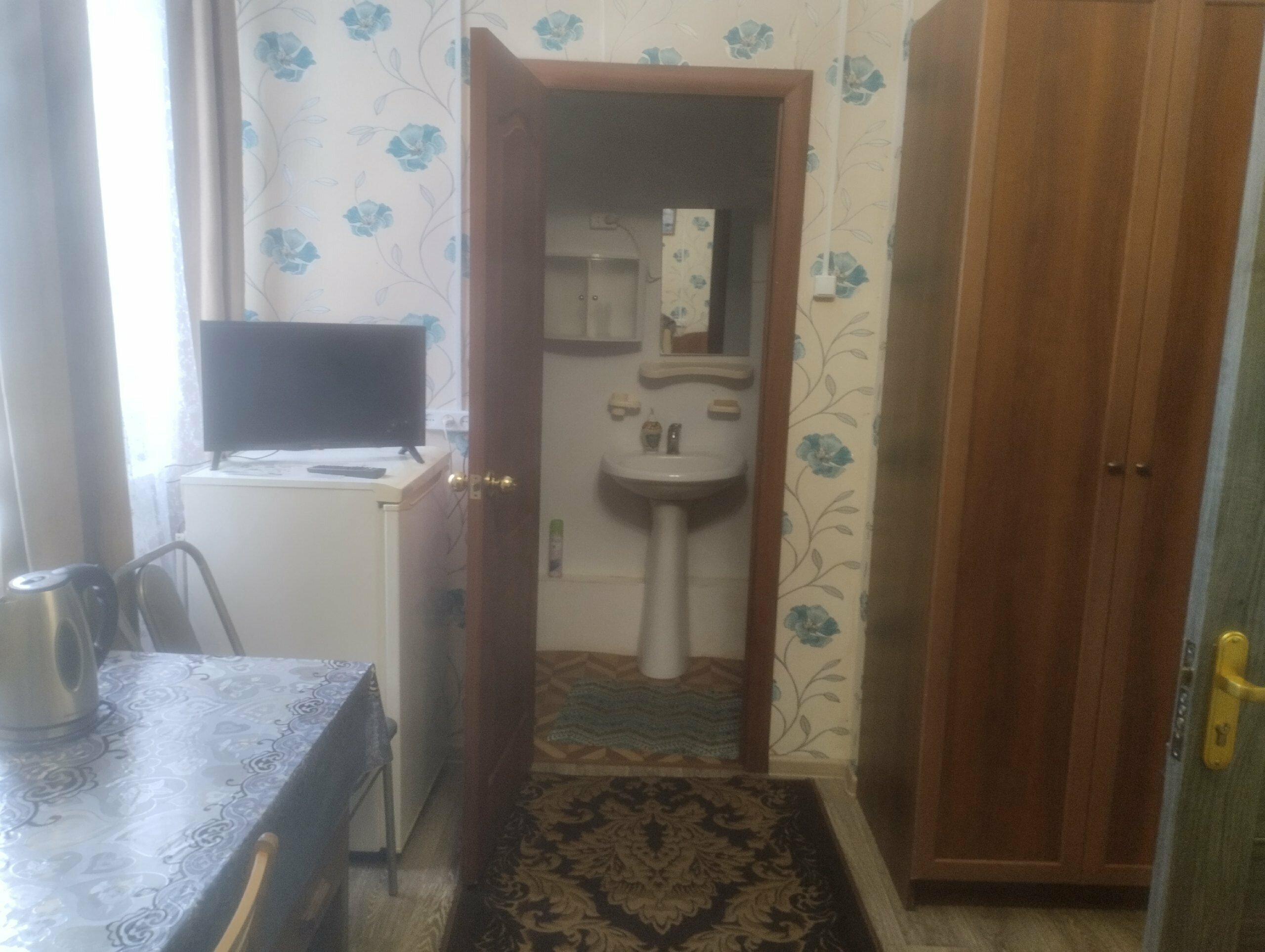 Двухместный номер с 2 отдельными кроватями и душем