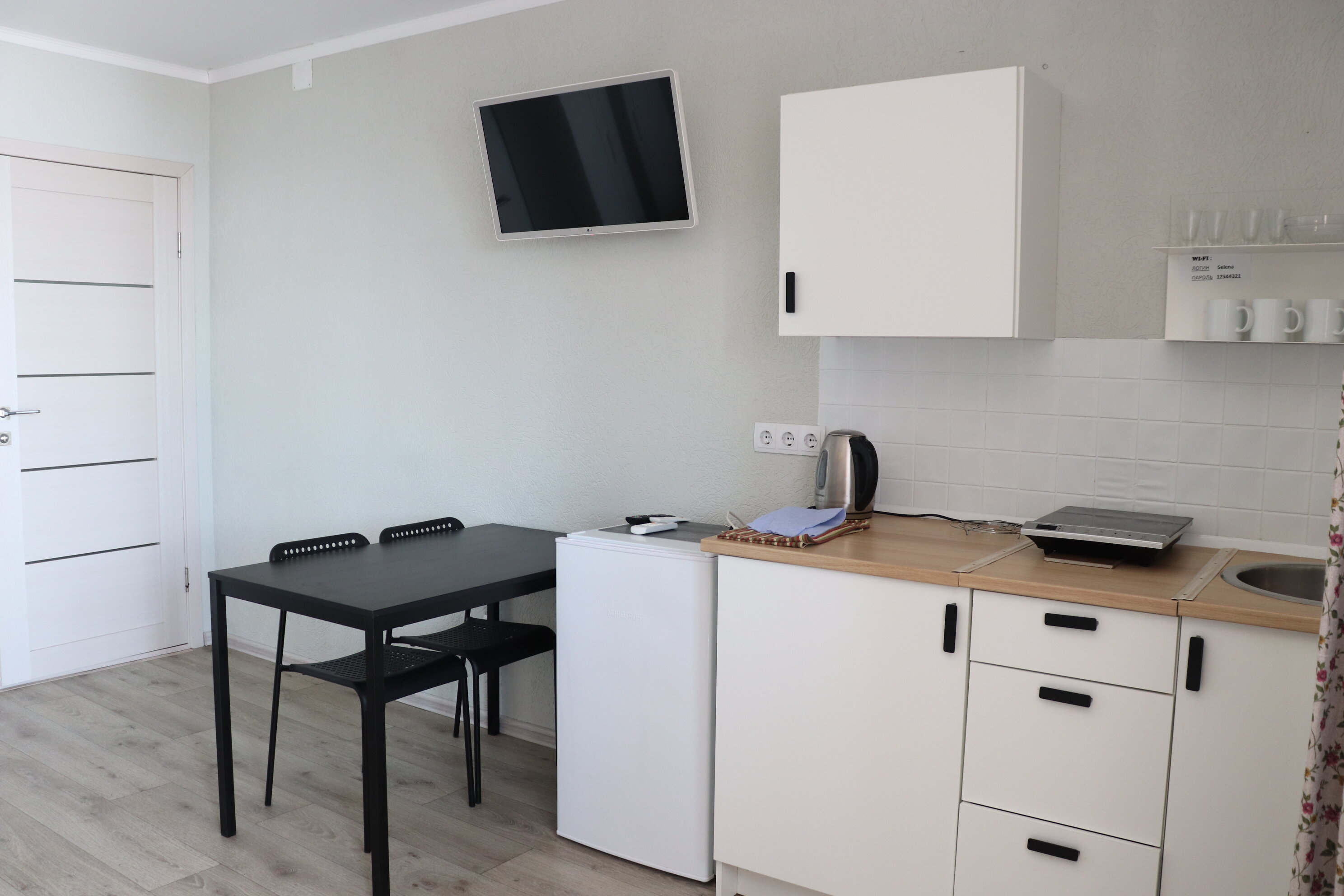 Апартаменты-евродвушка с видом на море