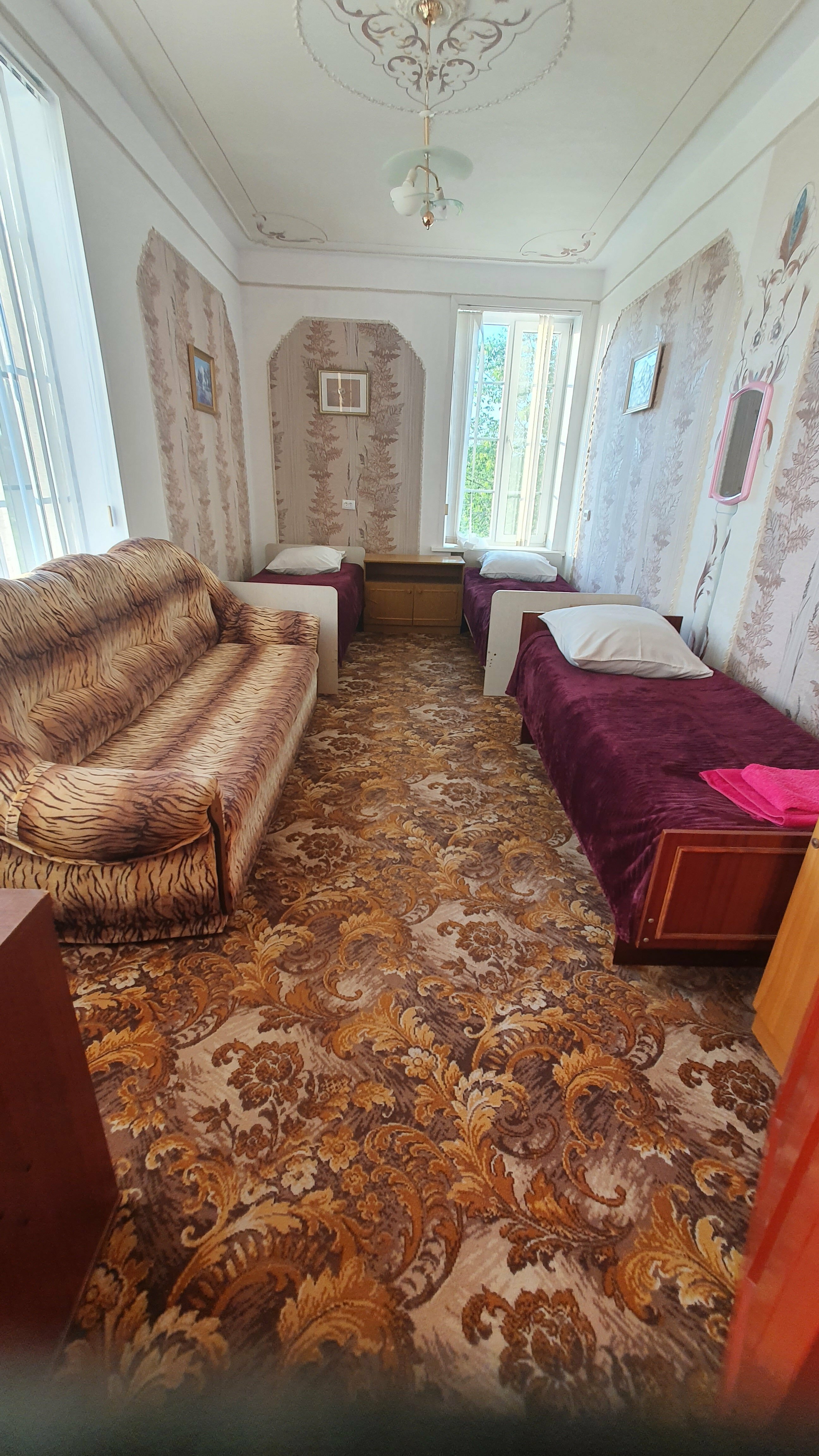 Бюджетный трехместный номер