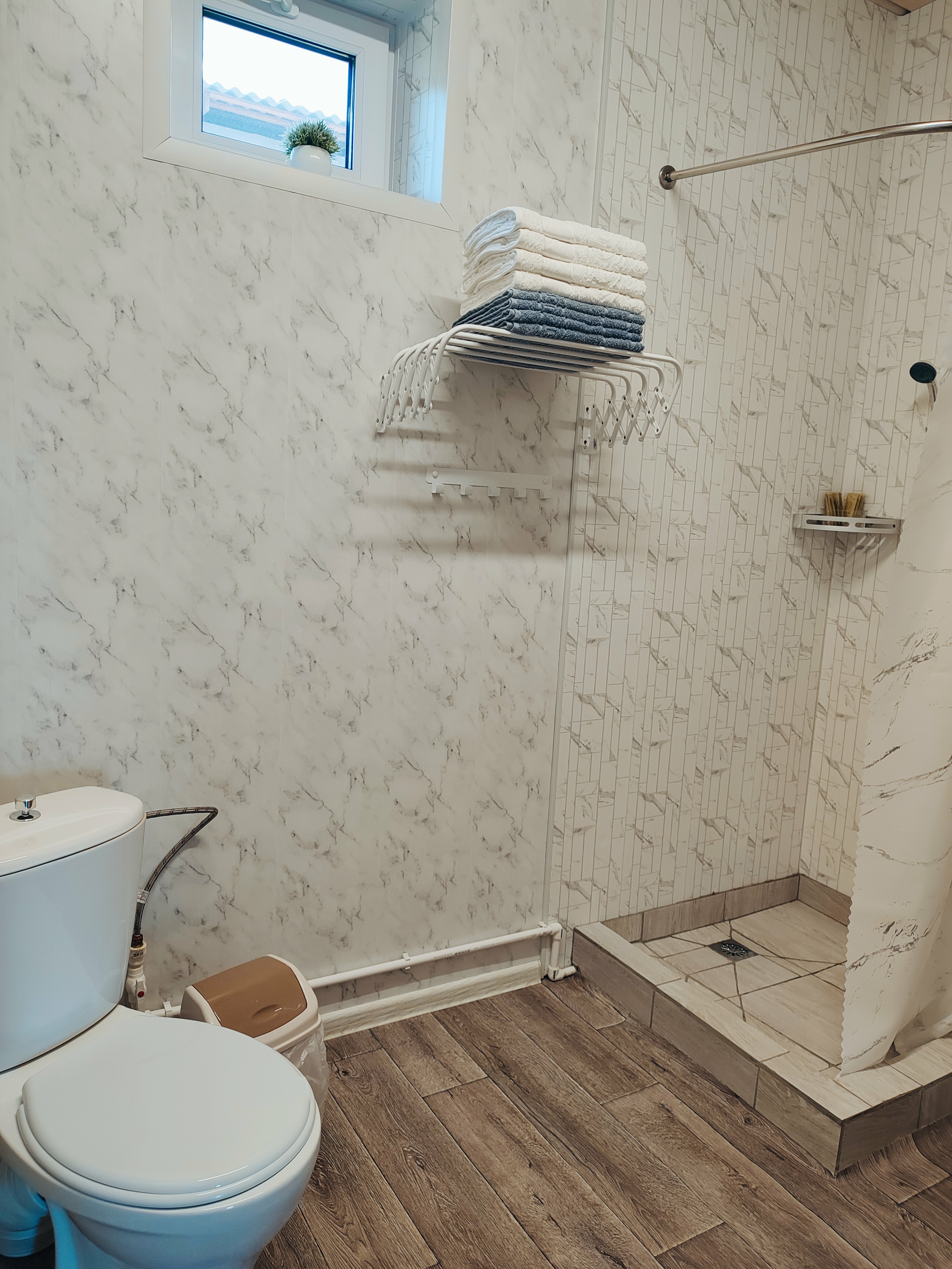 Трехместный номер с видом на горы