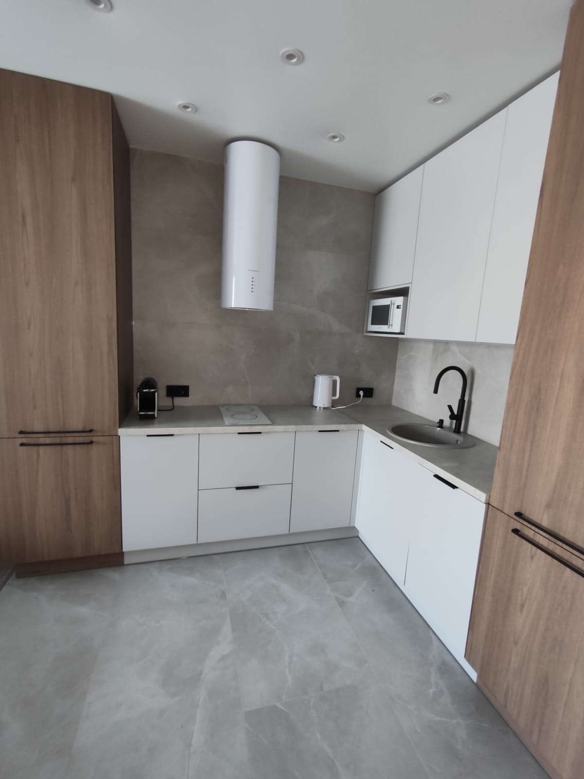 Апартамент 16