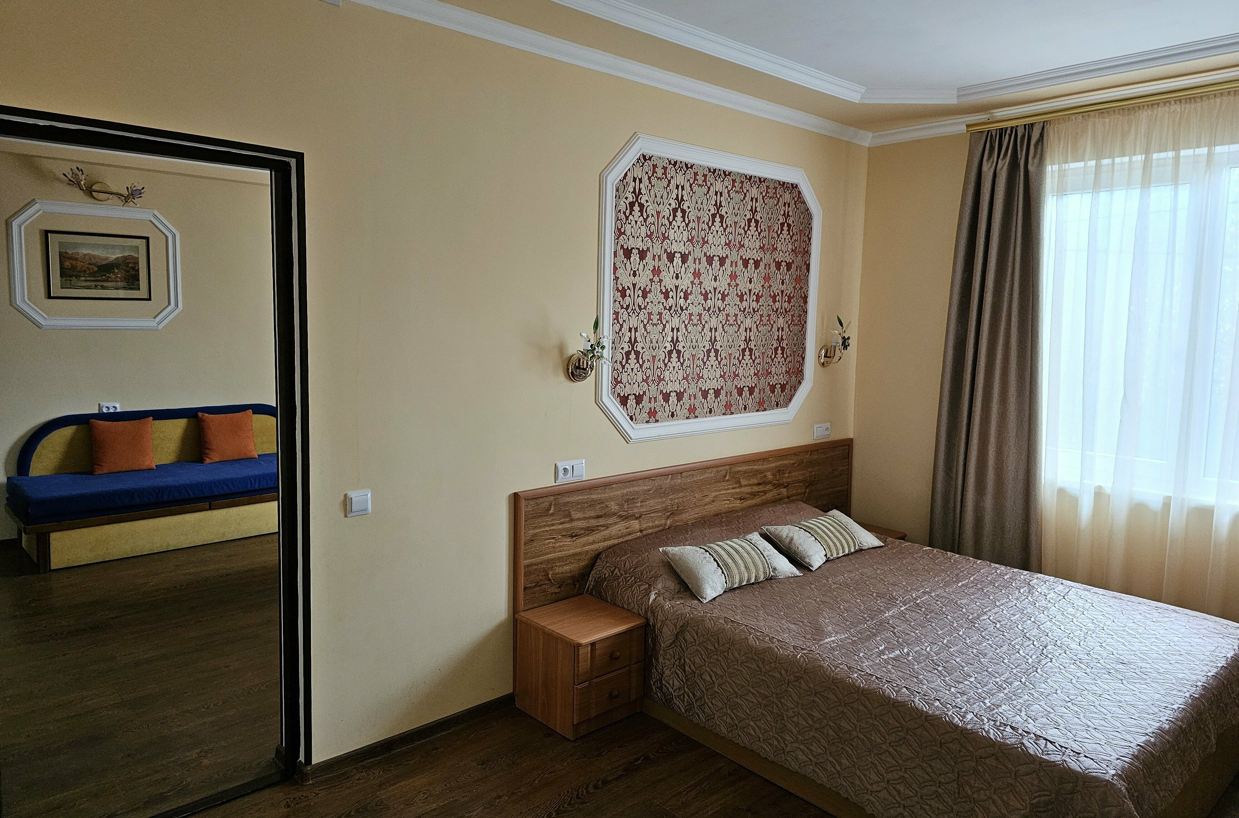 Двухкомнатный номер с мини-кухней