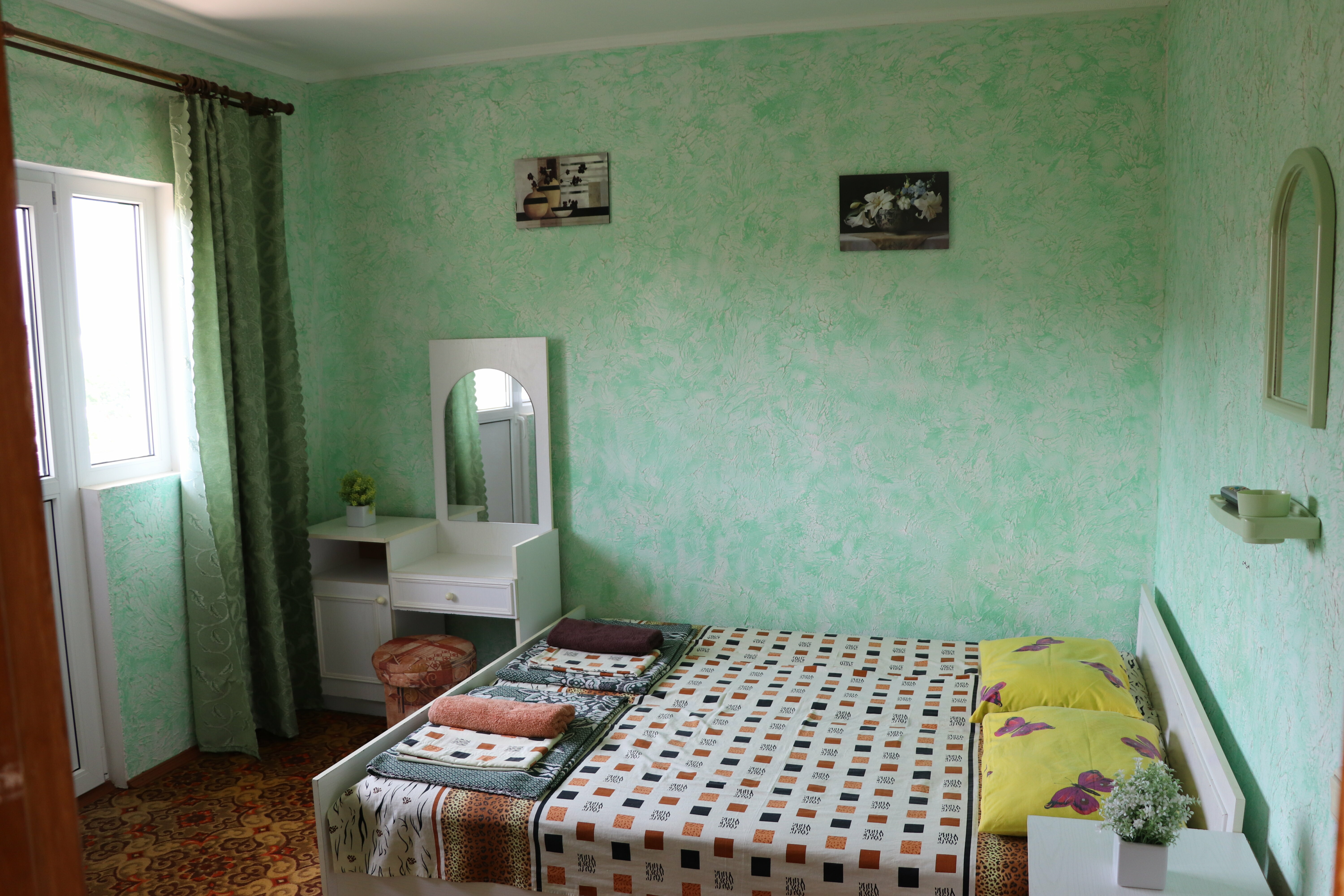 2-комнатный 4-местный номер с балконом №2