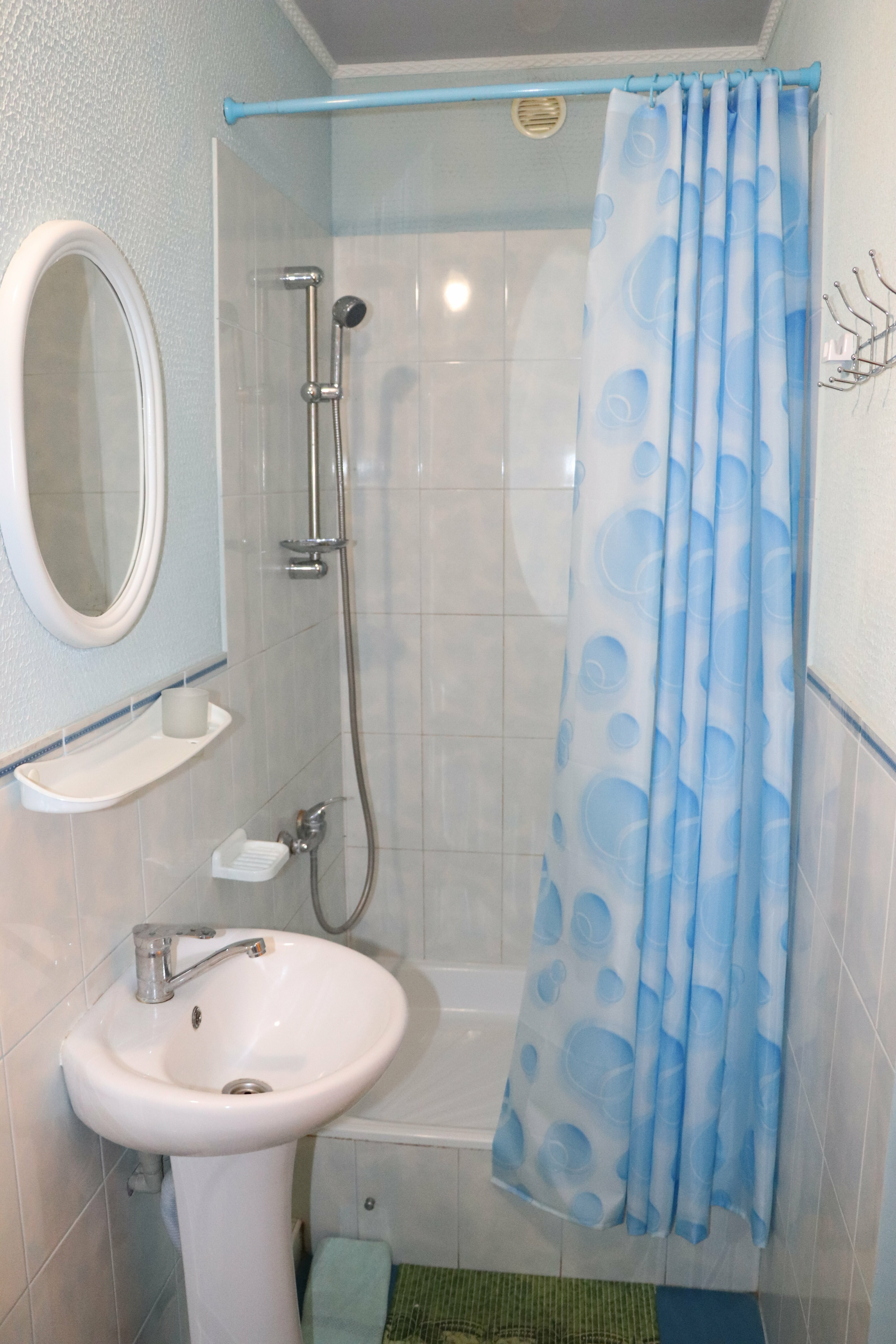 2-комнатный 4-местный номер с балконом №2