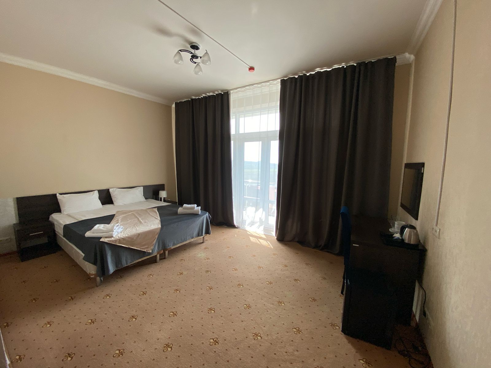 Большой двухместный номер с 1 кроватью