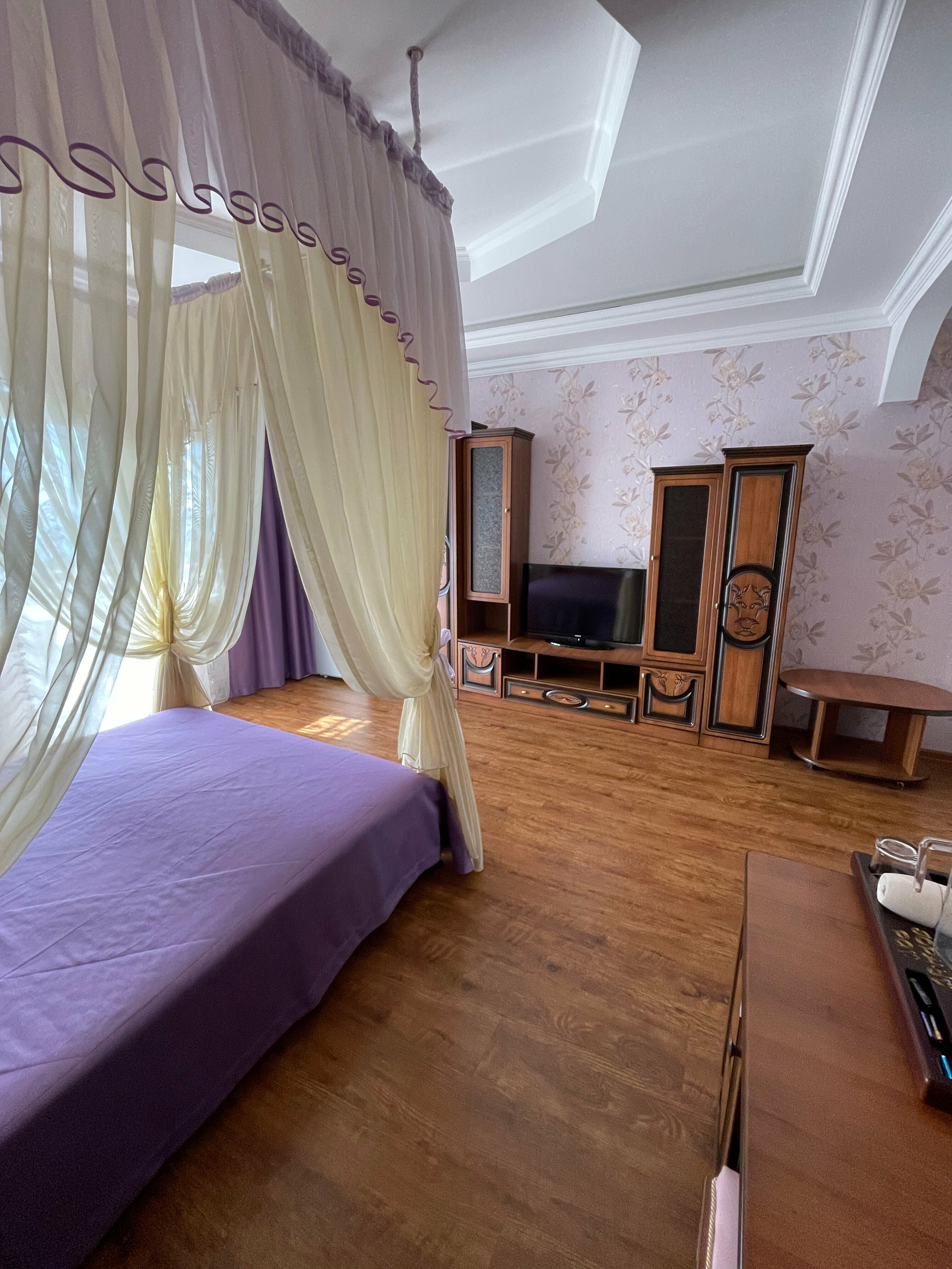 Люкс однокомнатный с балконом