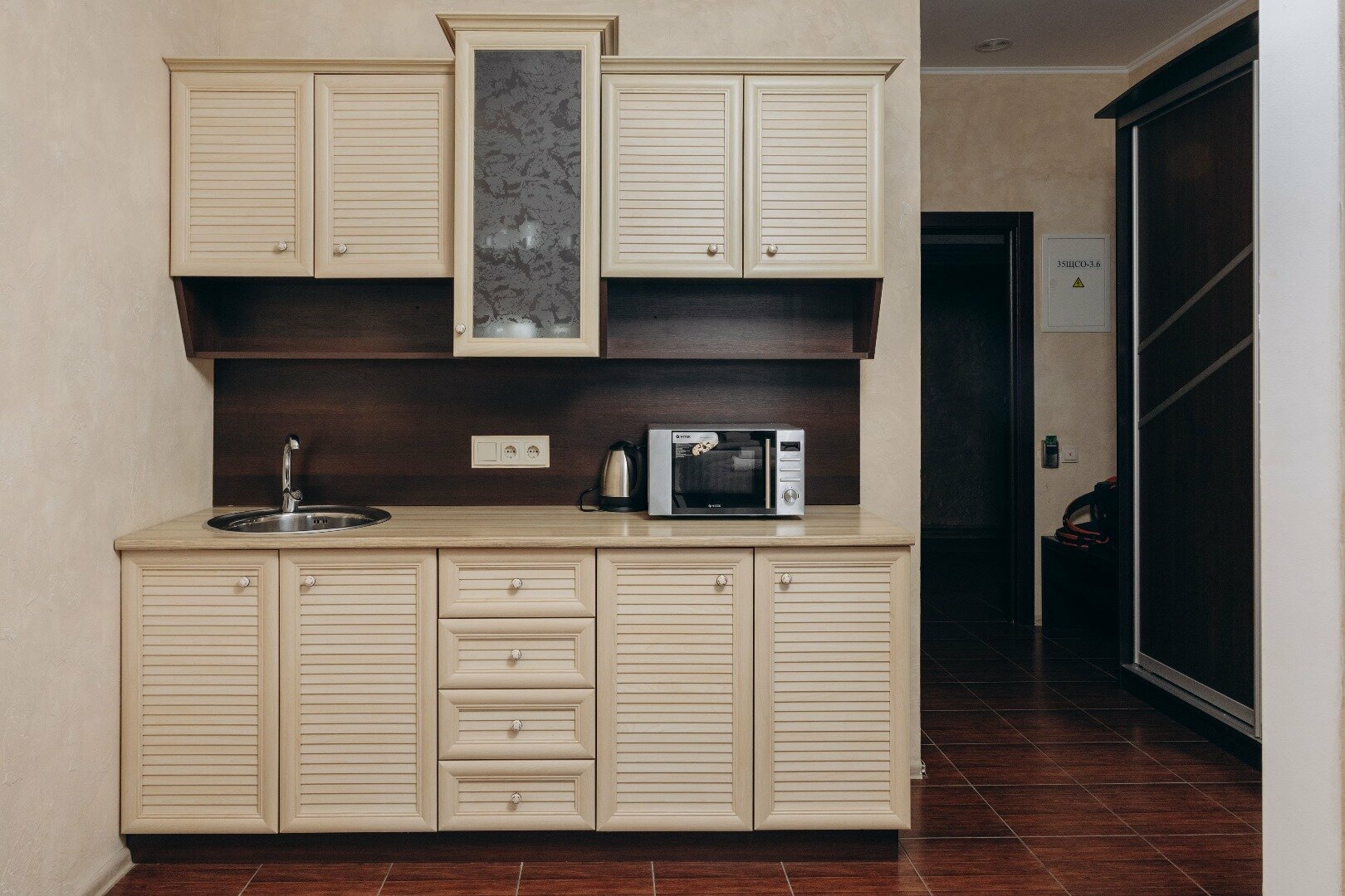 Полулюкс с кухней