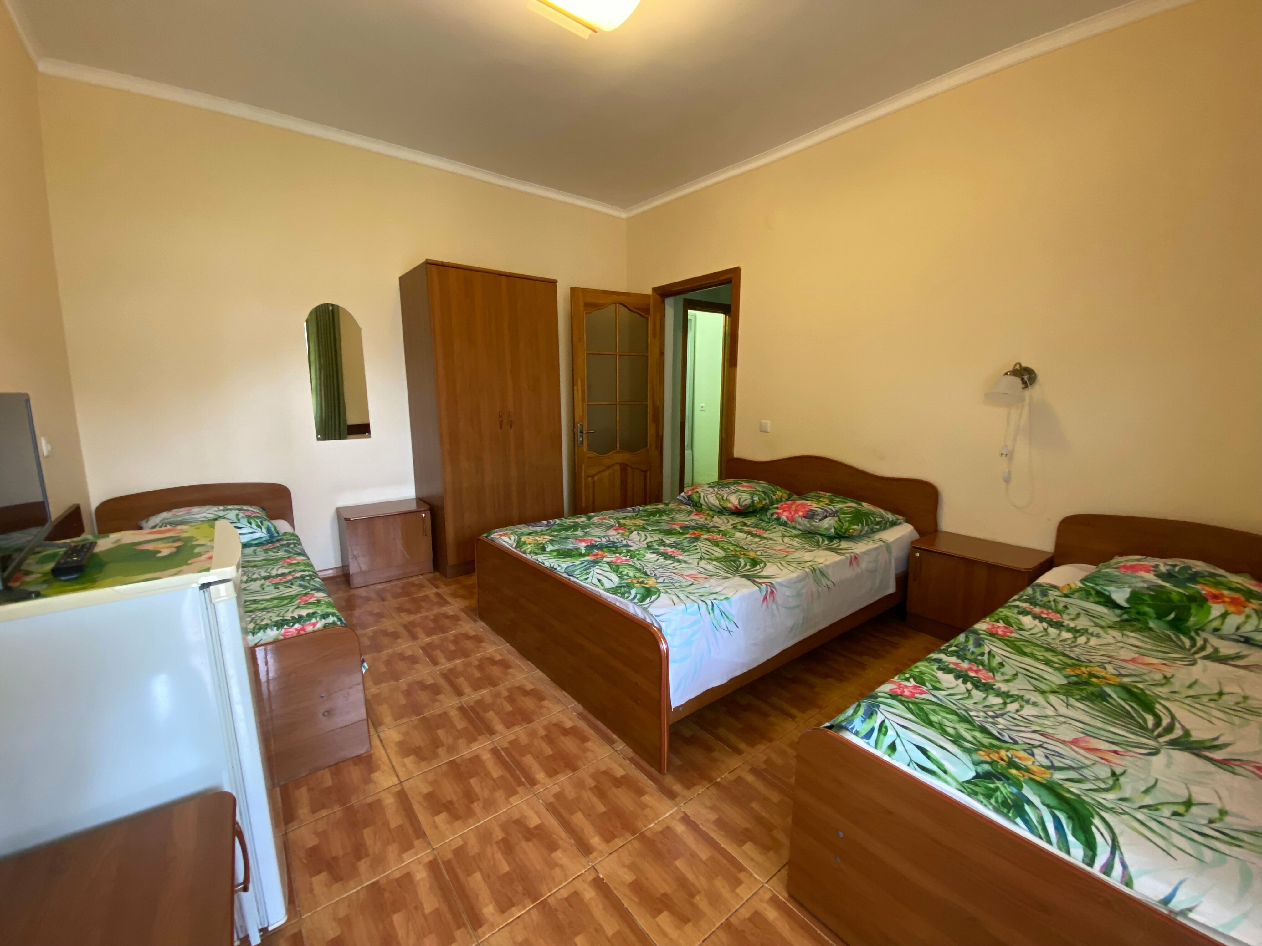 Четырехместный номер с балконом