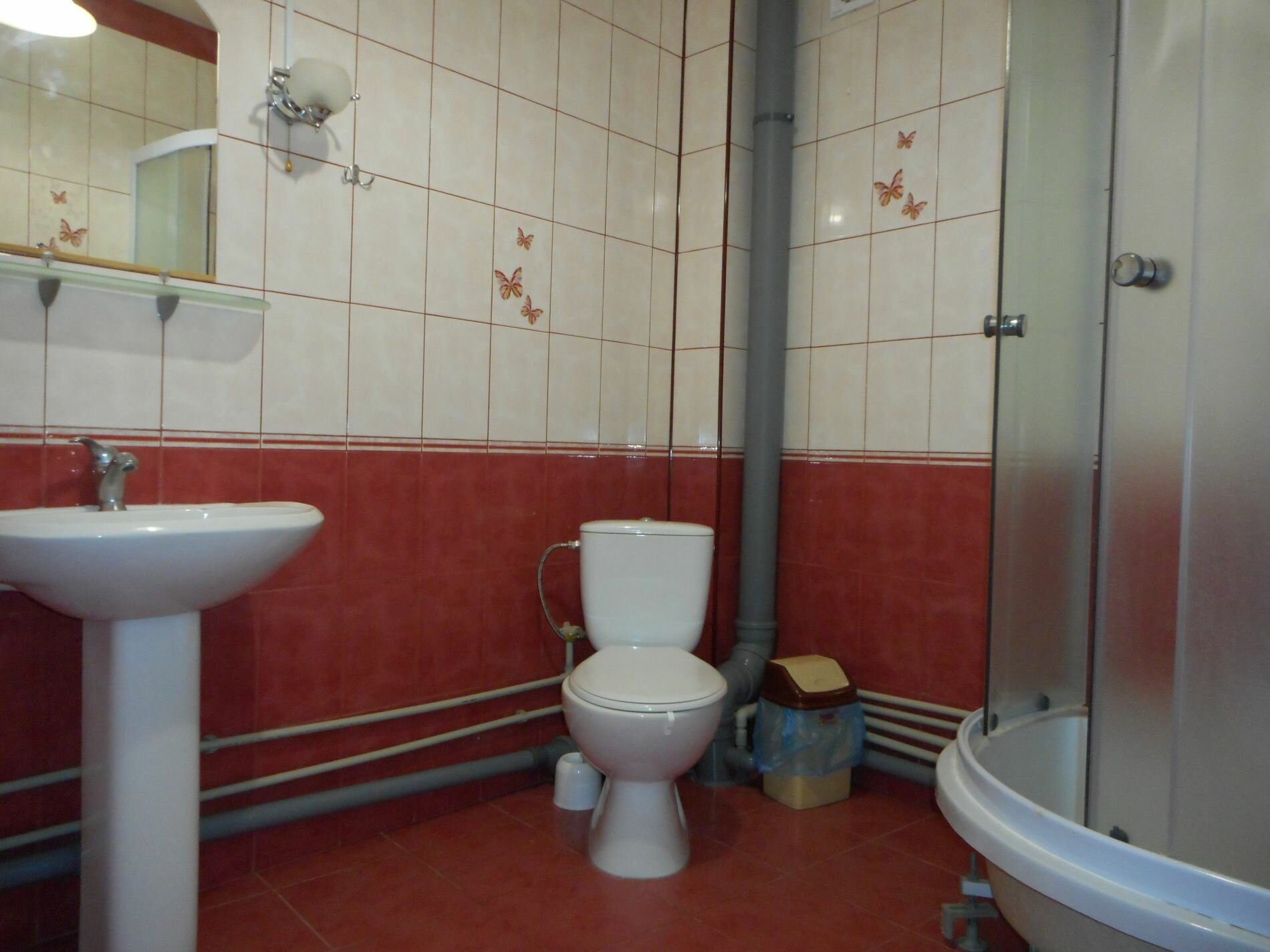 Трехместный номер эконом-класса