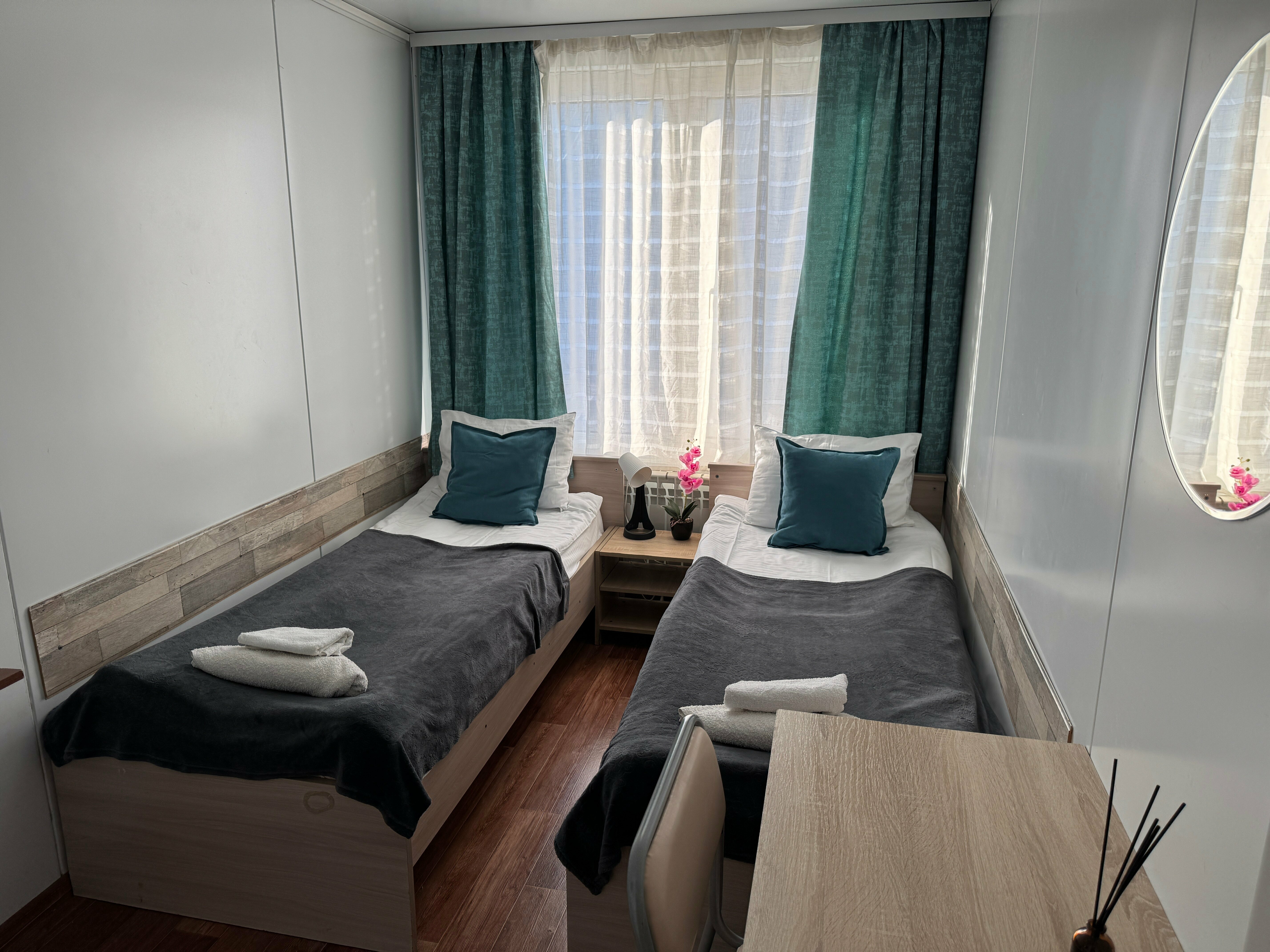 Двухместный номер с 2 двуспальными кроватями