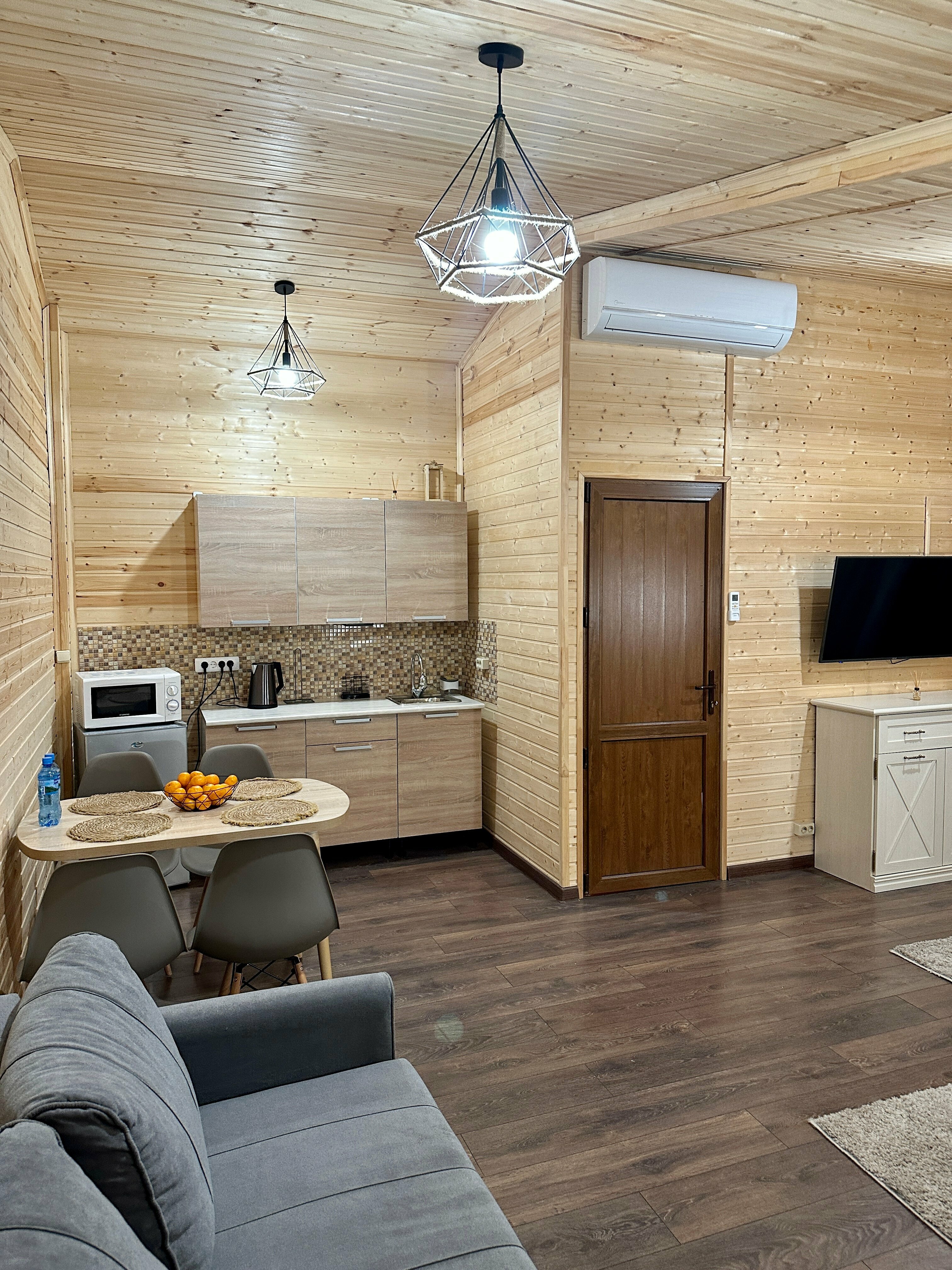 Коттедж 40 кв. с кухней