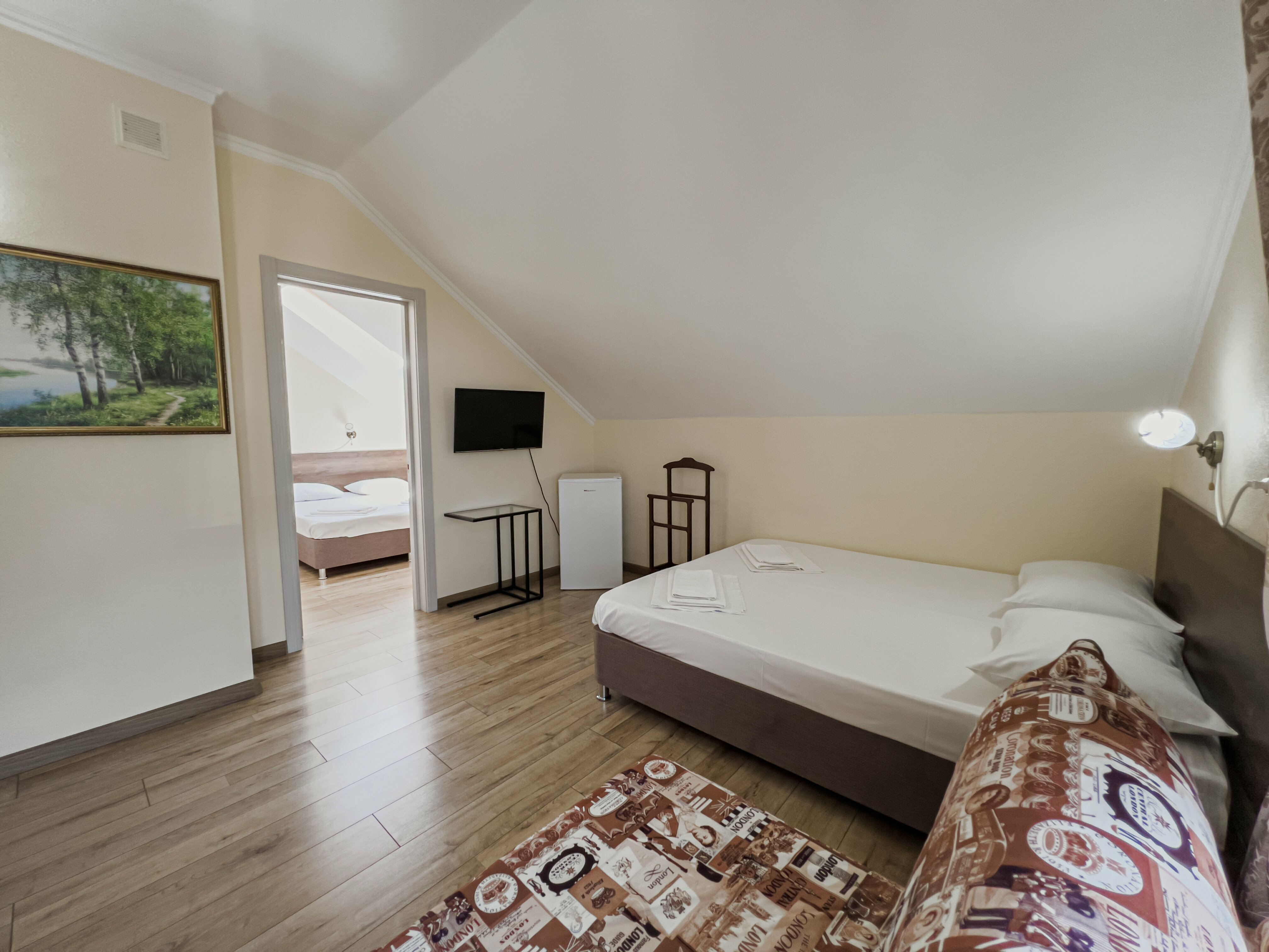 Семейный 2-комнатный номер с доп. местом на 5 человек