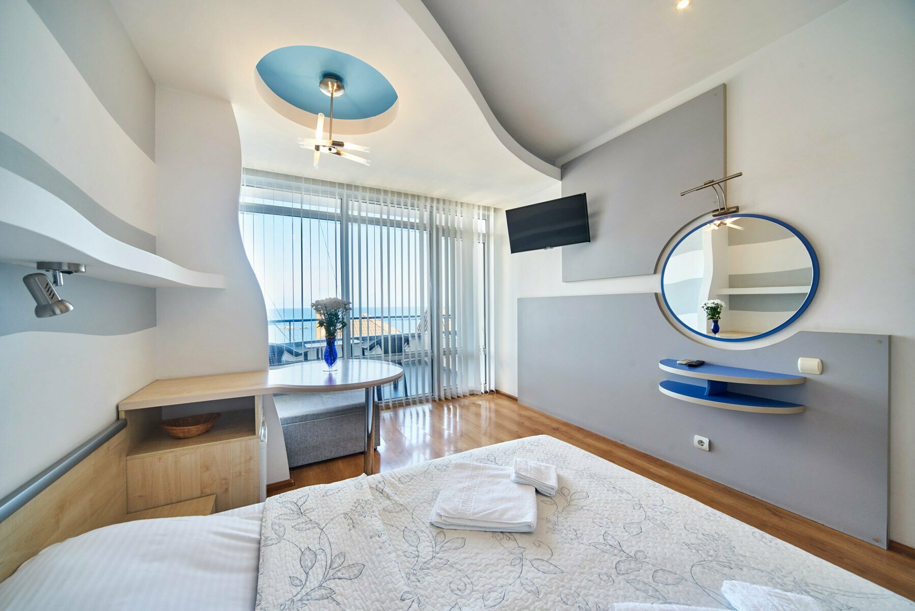 Полулюкс с видом на море