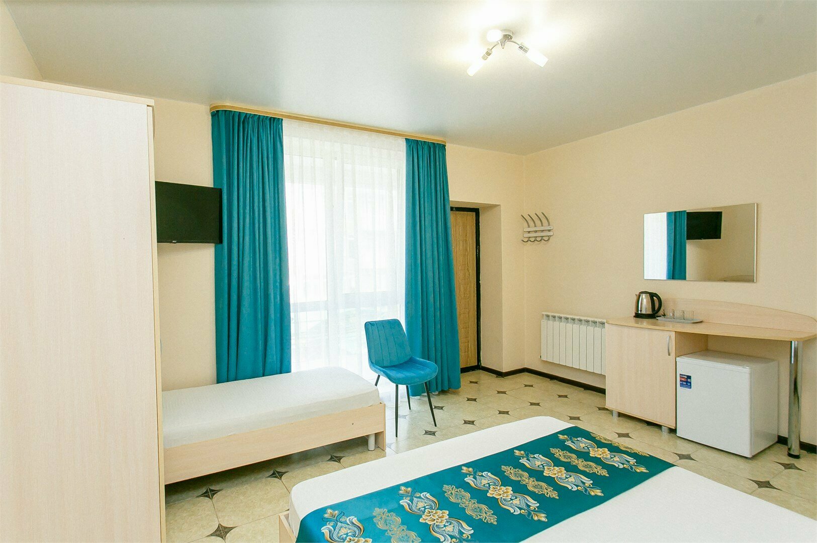 Трёхместный Семейный