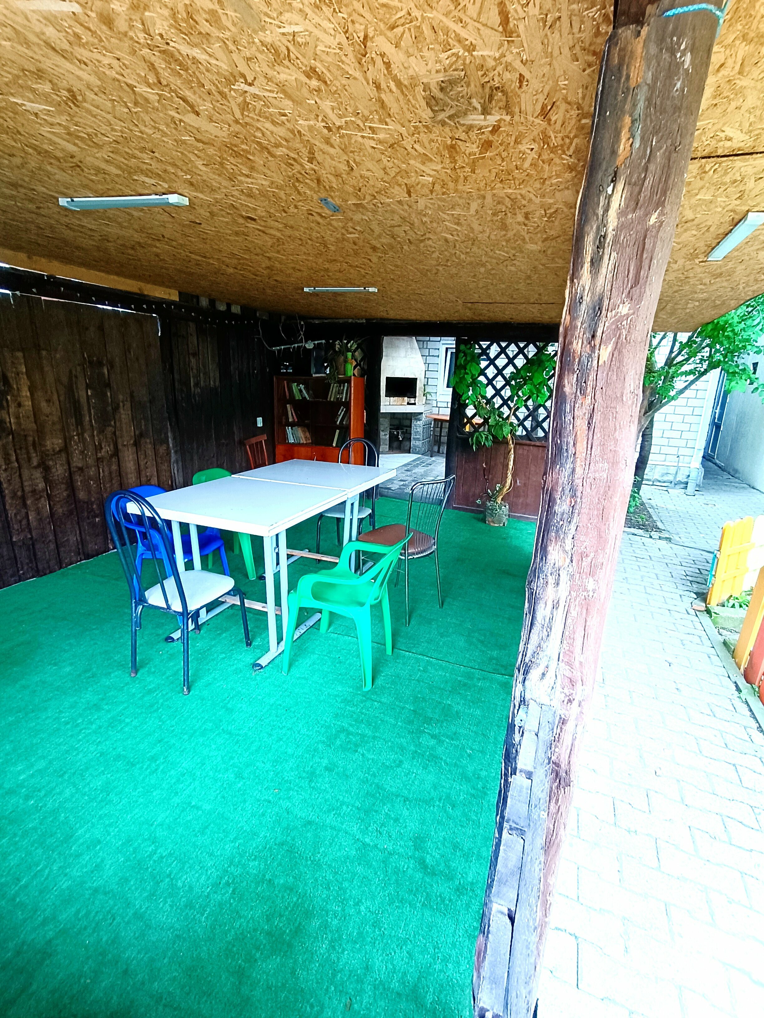 Одноместный номер с общим душем и туалетом