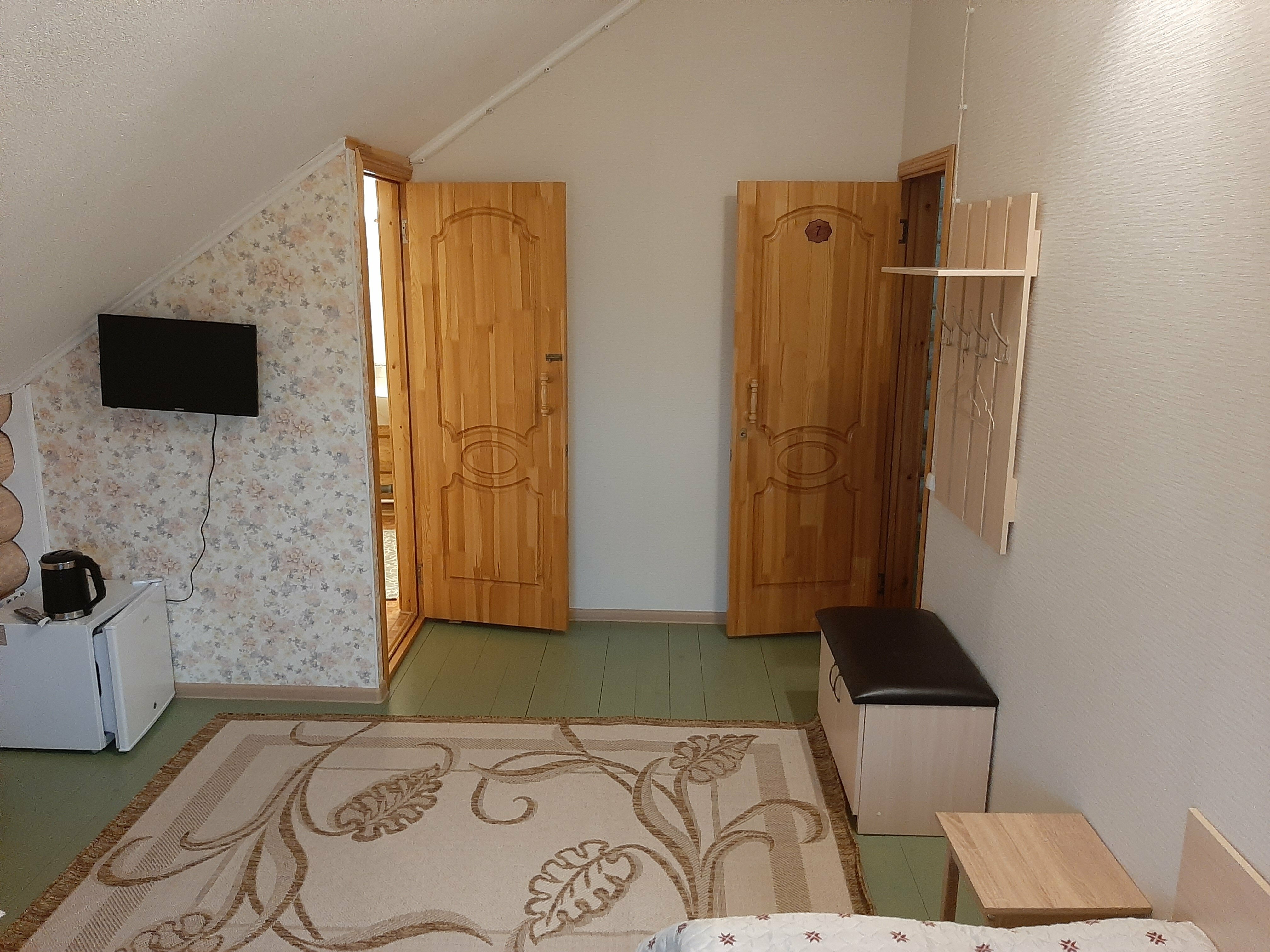  Двухкомнатный трехместный номер