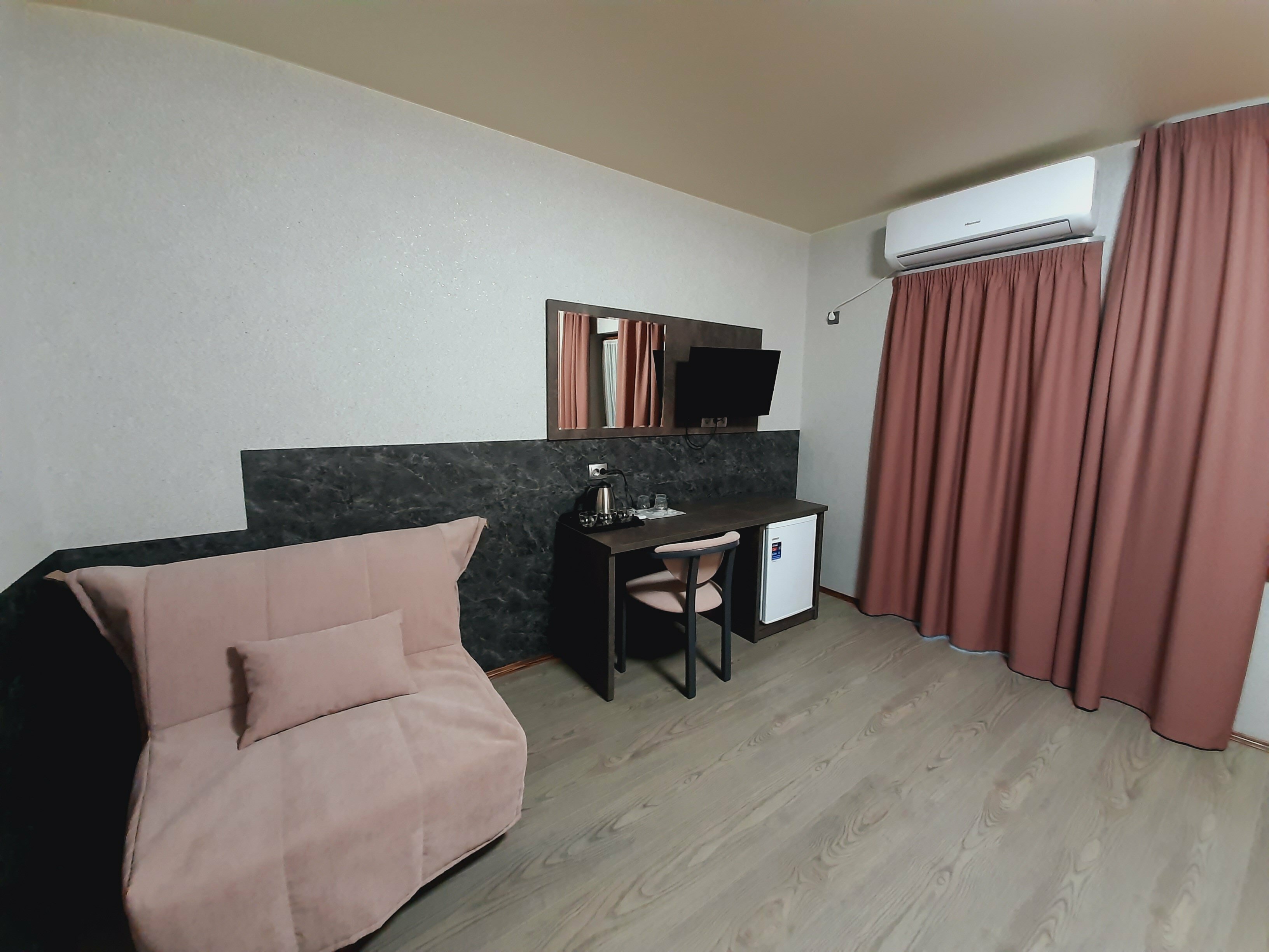 Представительский трехместный номер