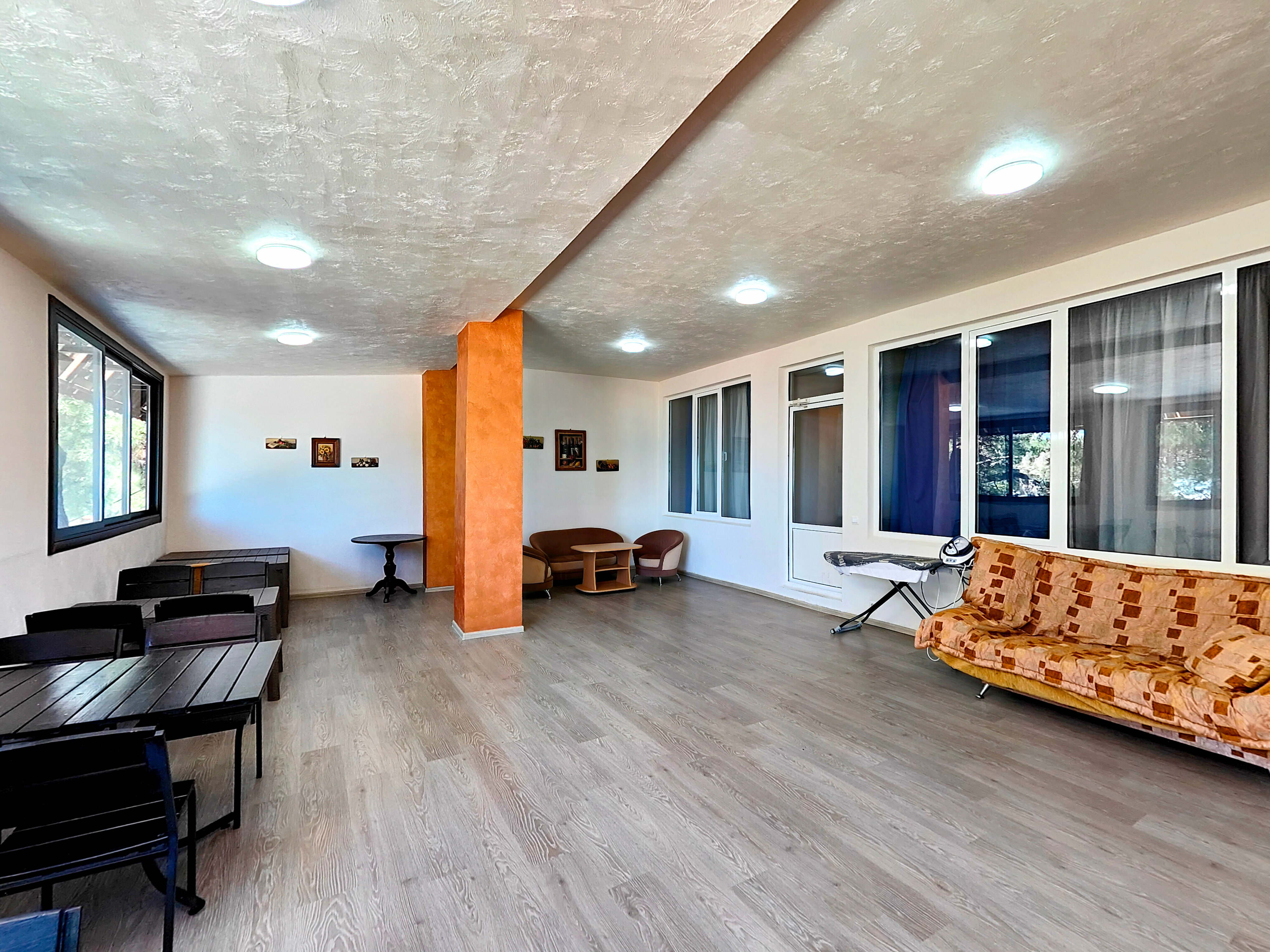 Улучшенный номер с кроватью размера «king-size» или 2 отдельными кроватями