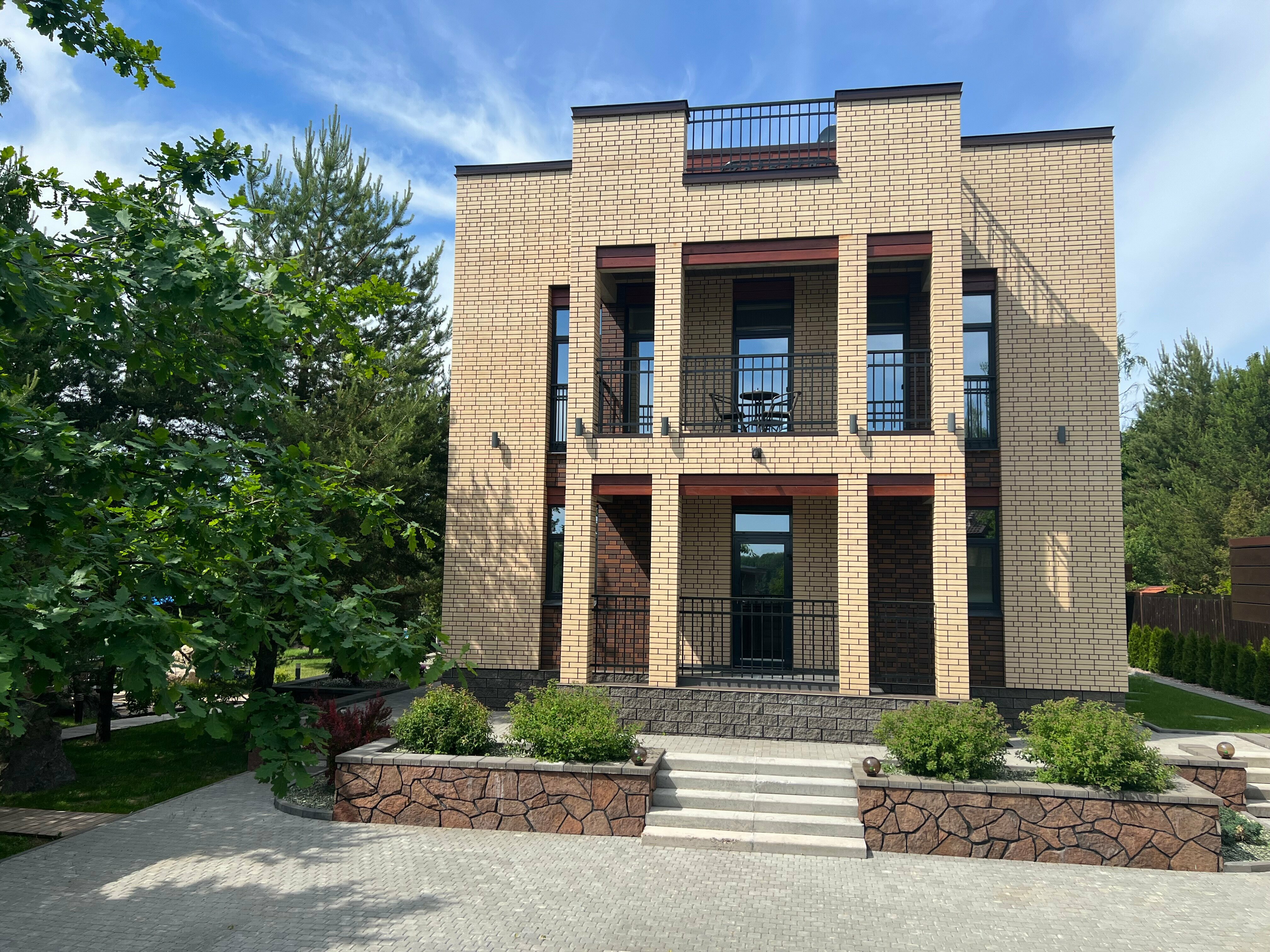 Коттедж Делюкс