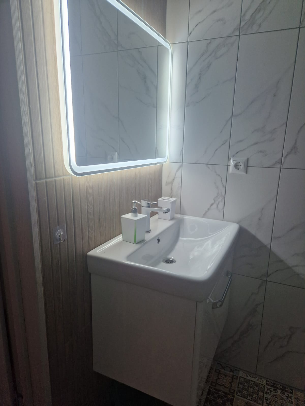 Двухместный номер-студия с лоджией и видом на рощу