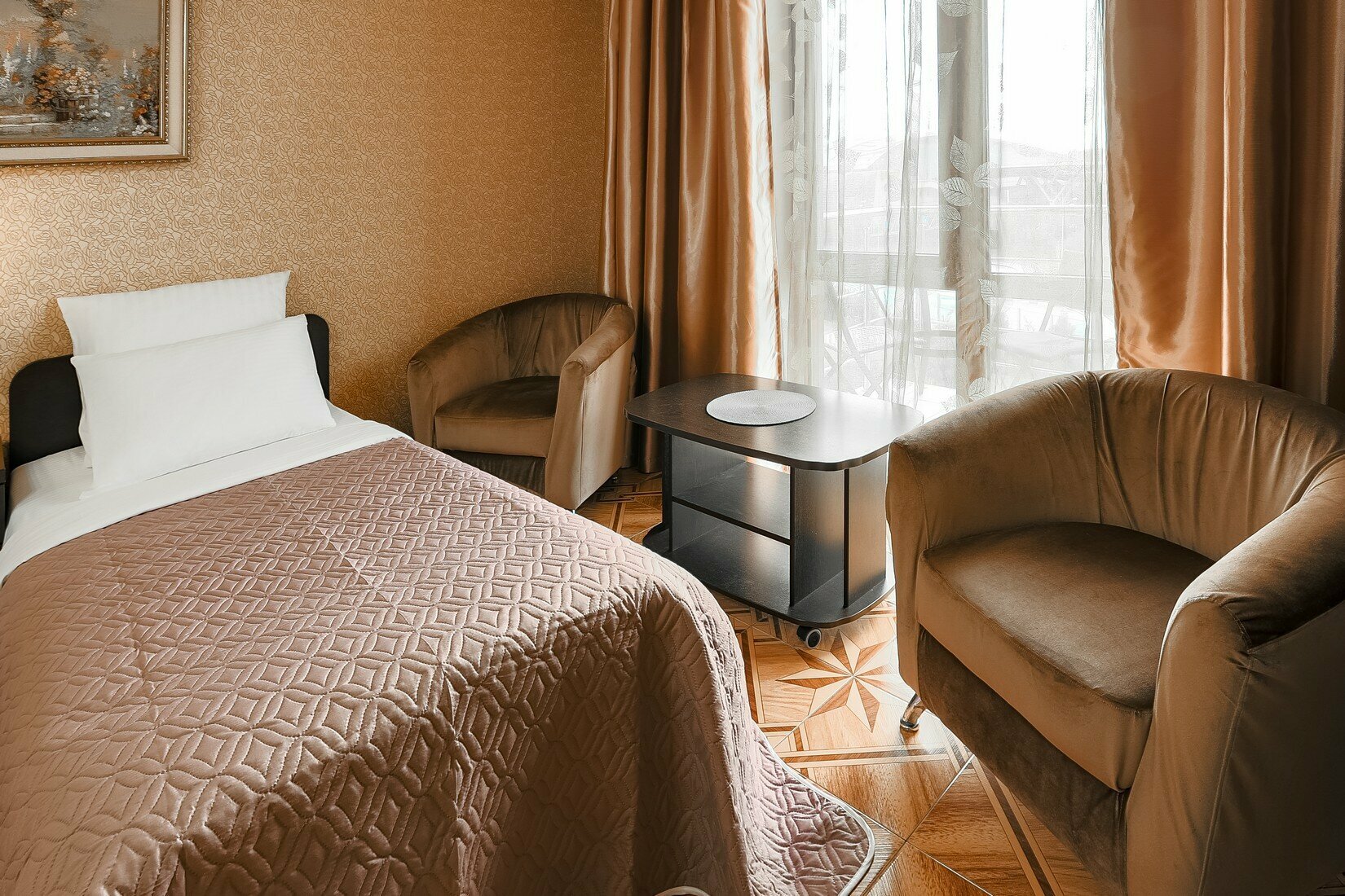 Люкс с балконом