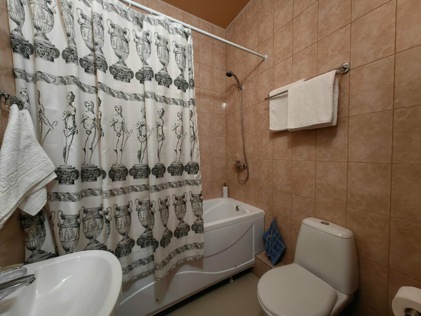 Апартаменты с видом на бассейн