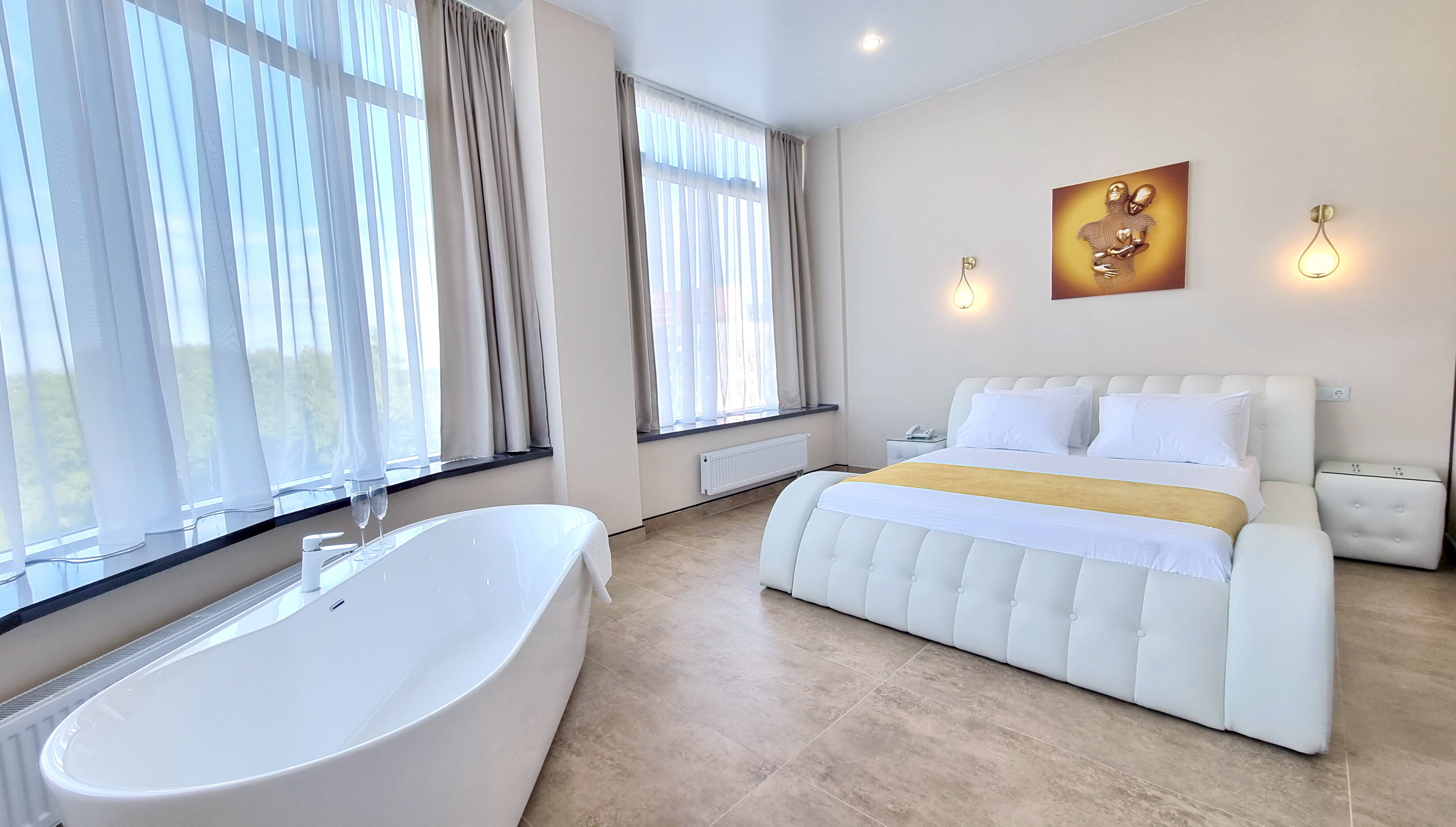 Люкс с видом на город