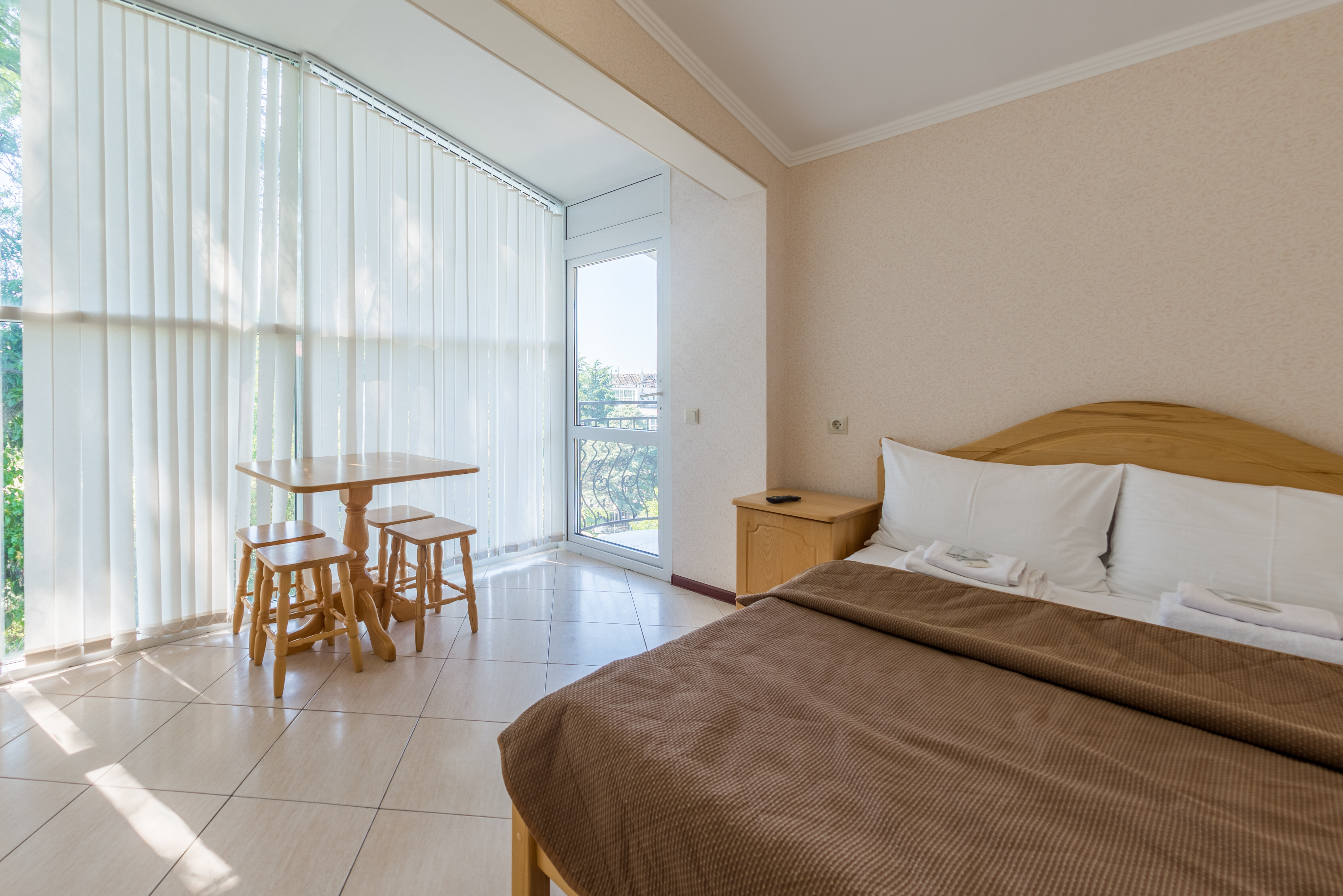 Двухкомнатный люкс с балконом и видом на море