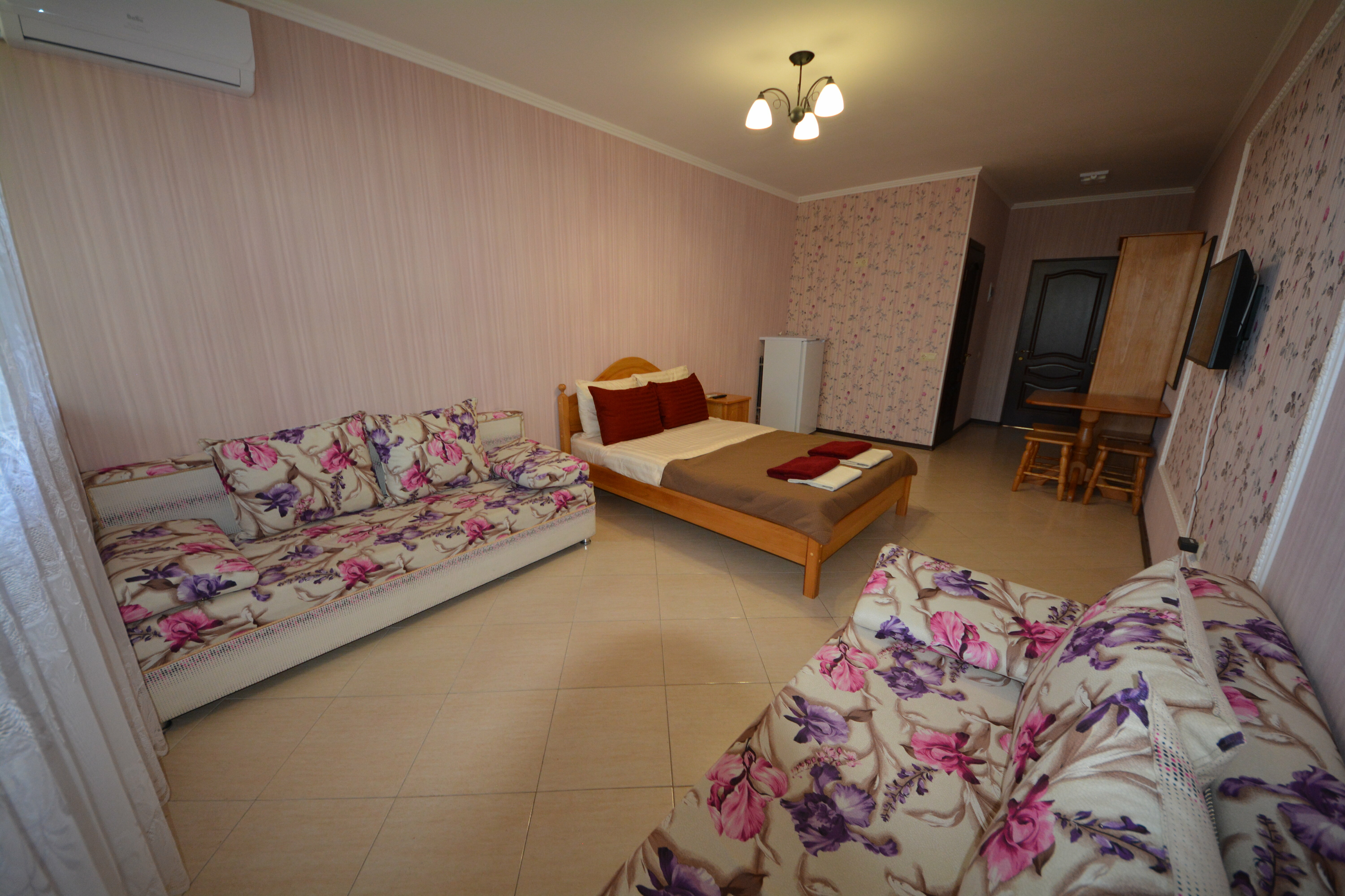 Номер-студия с балконом