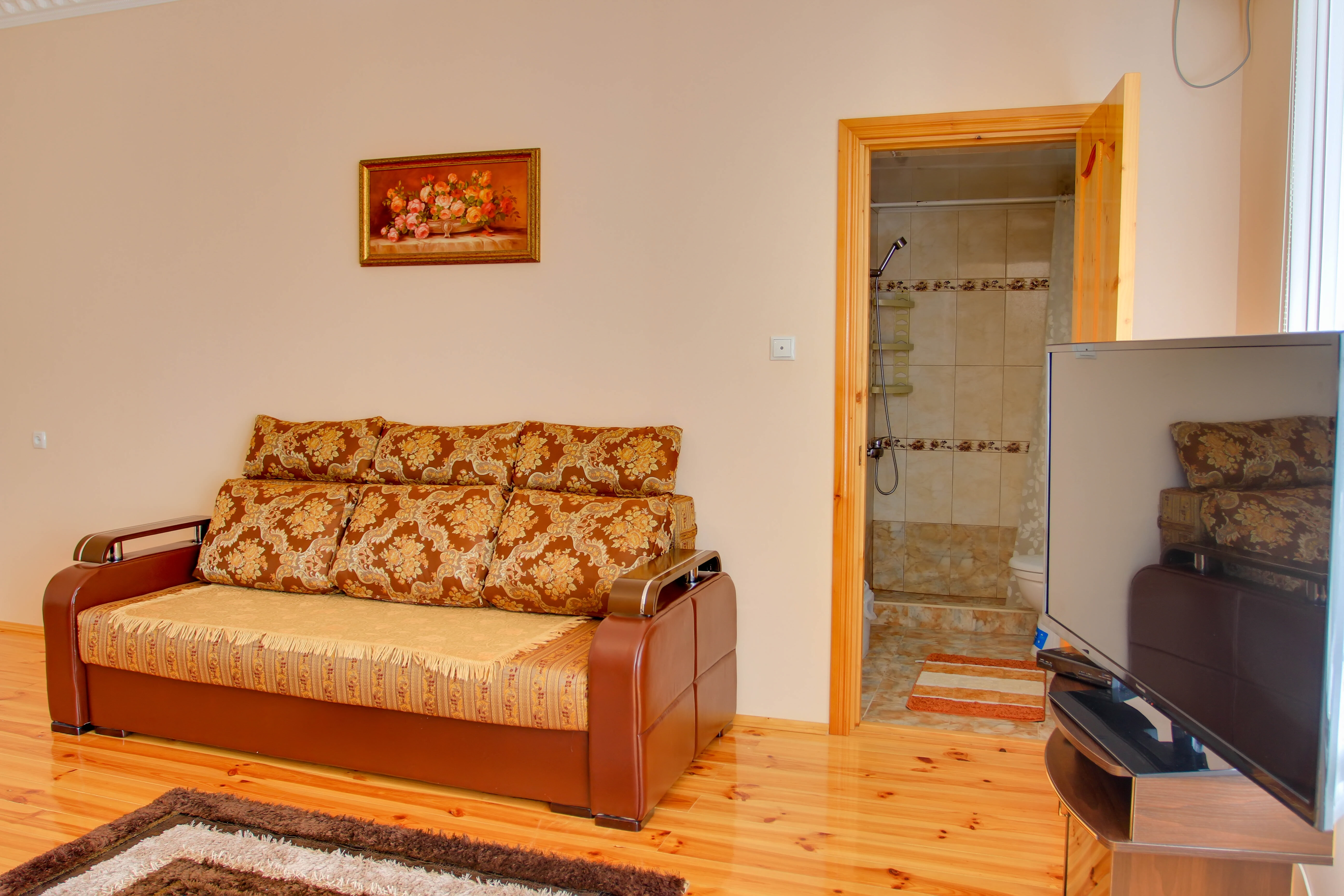 Улучшенный двухместный номер с 2 отдельными кроватями