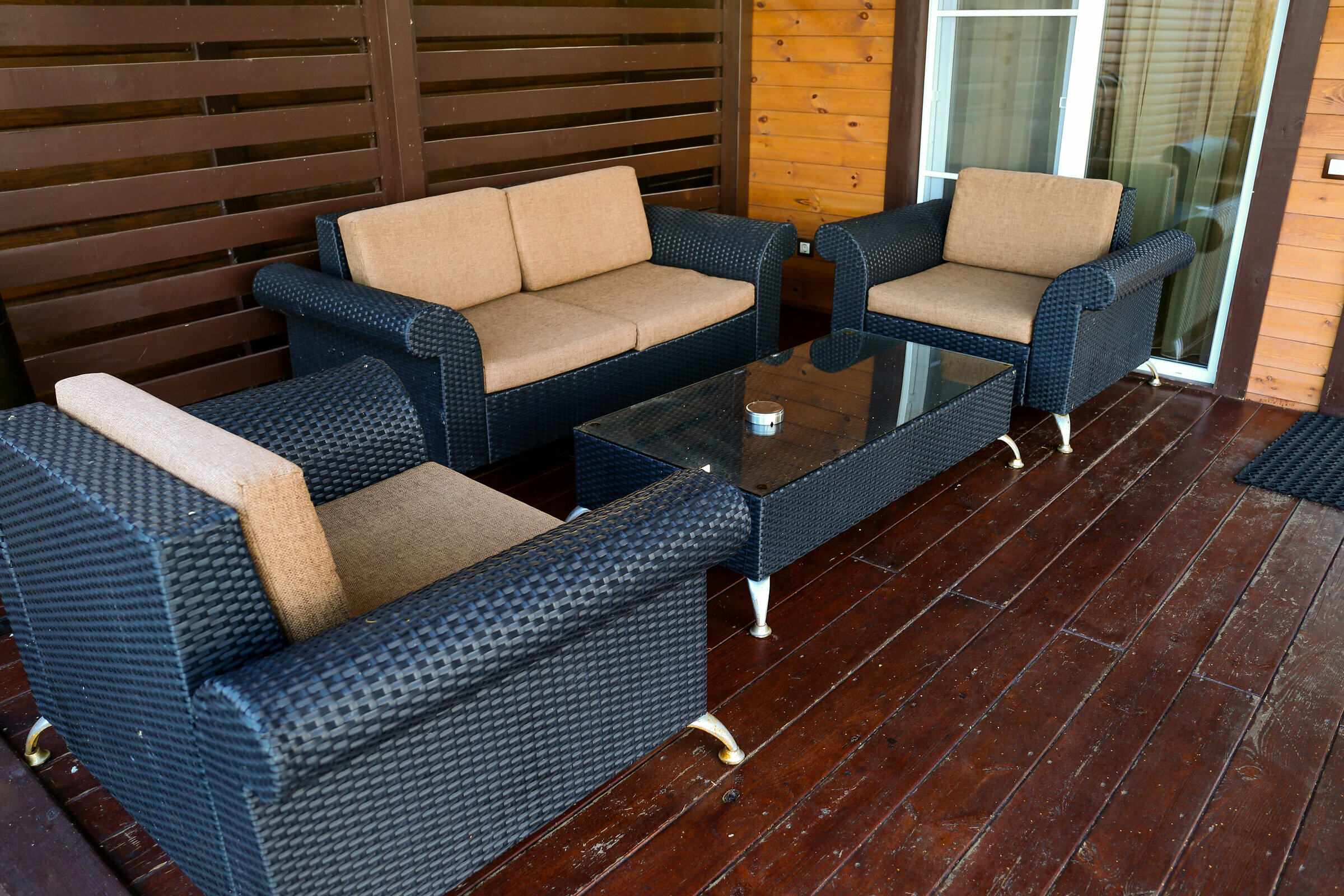 Вилла с баней на берегу озера