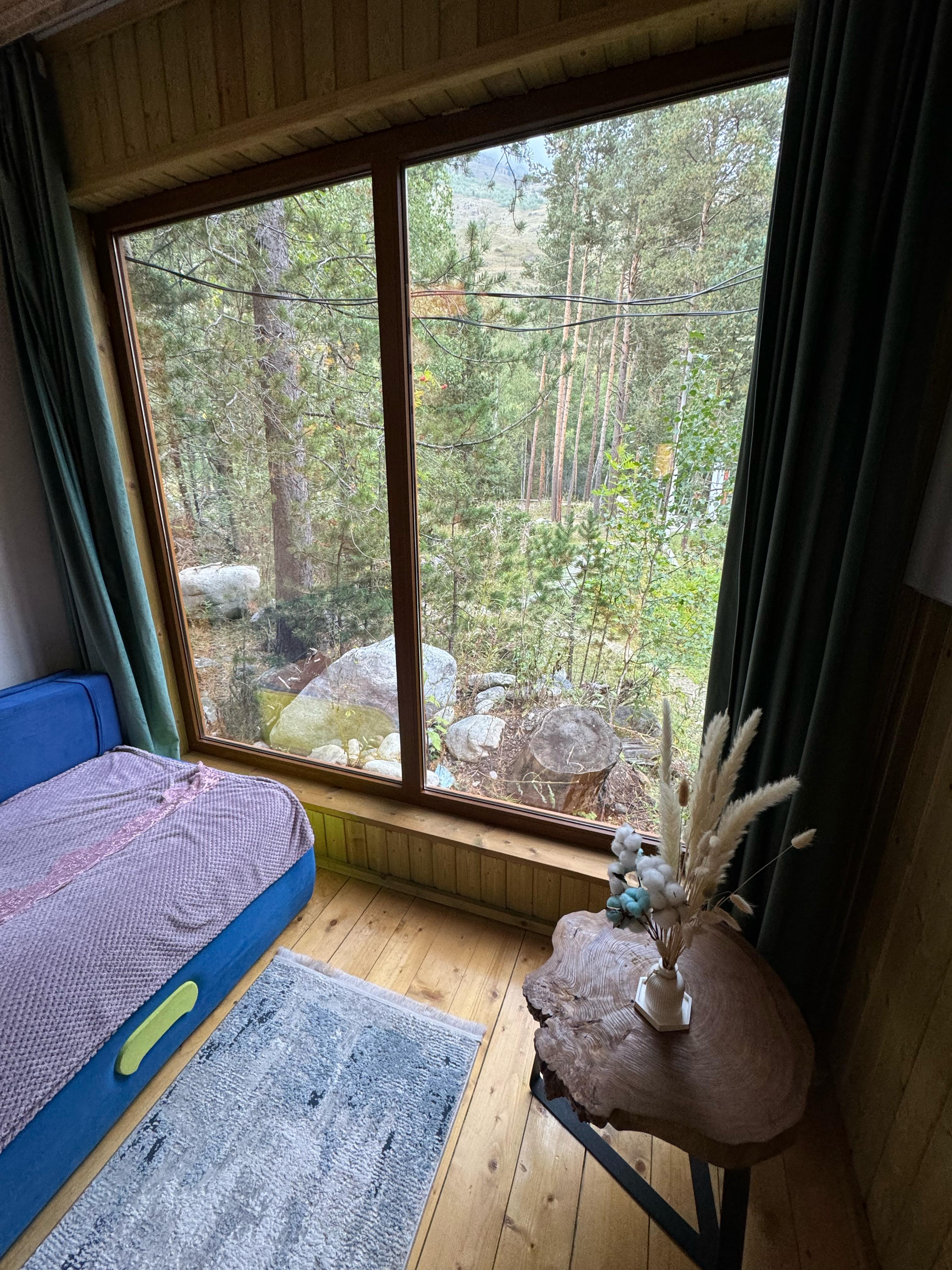 Двухуровневый четырехместный номер