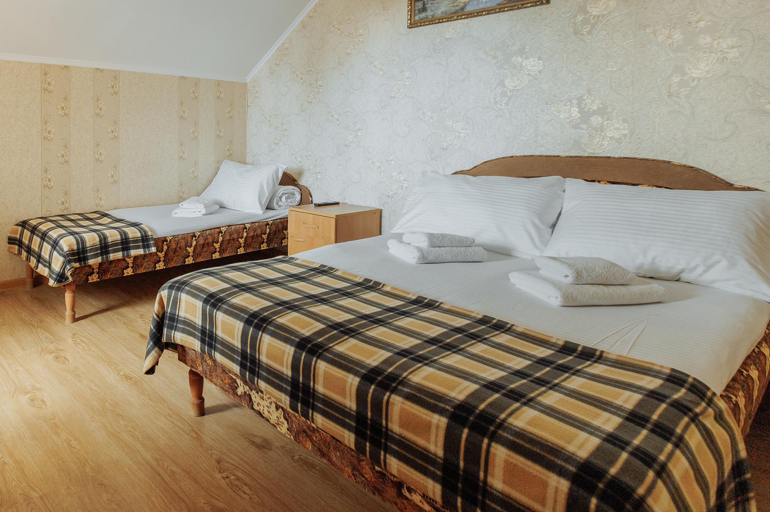 Трехместный номер с общим туалетом