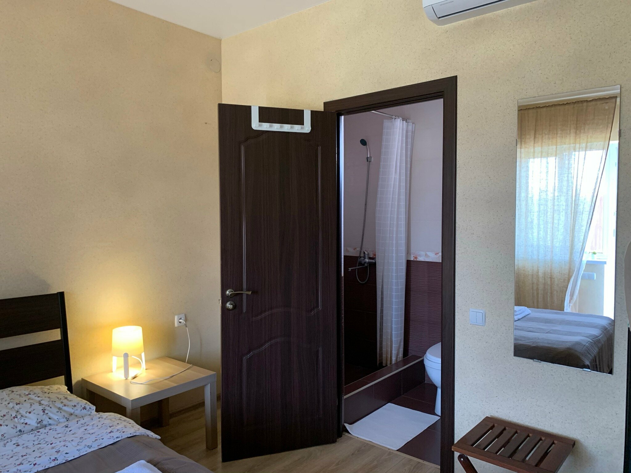 Двухкомнатный номер "Дэлюск" (два номера со смежной дверью)