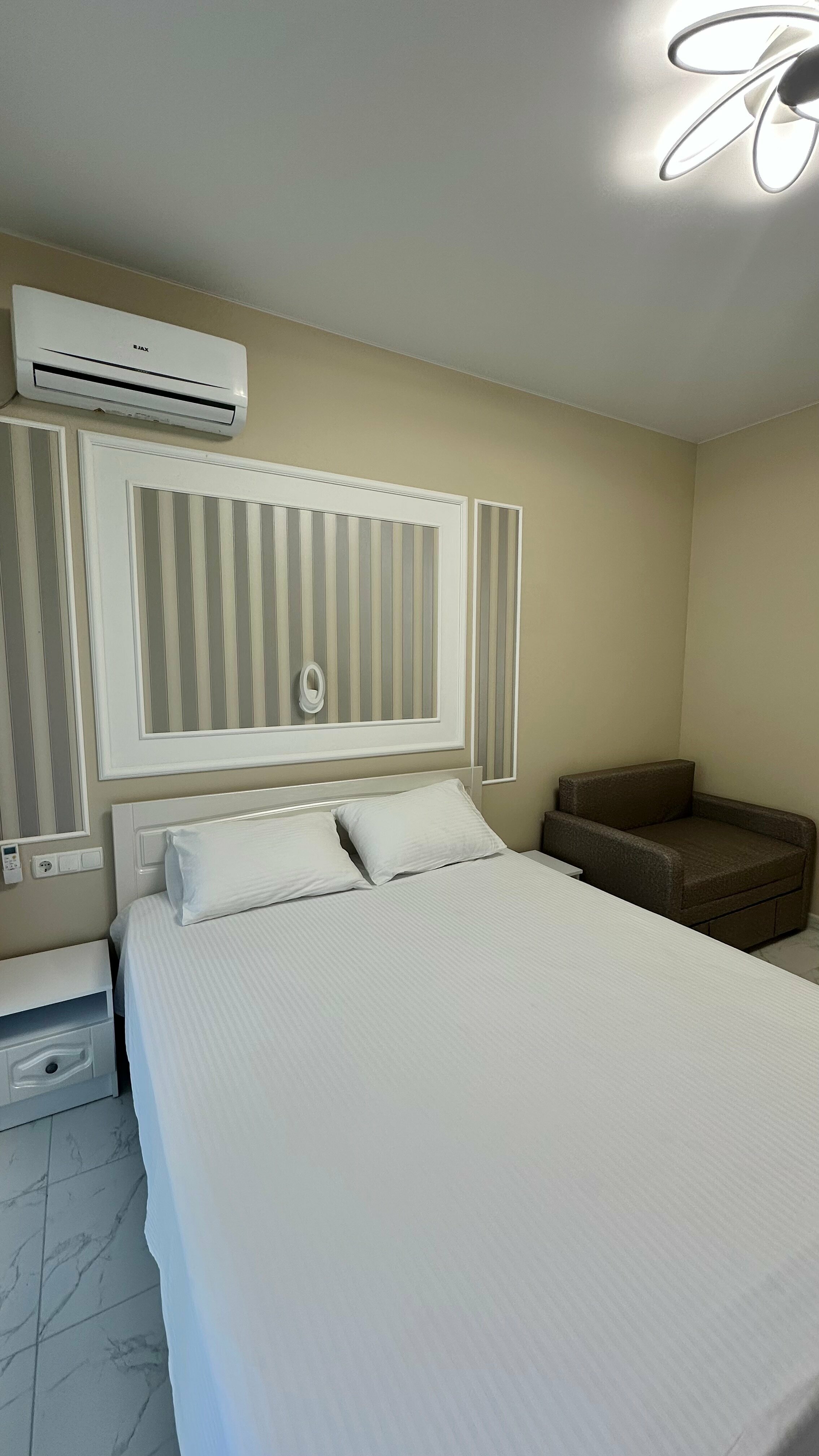 Трехместный номер с балконом/террасой