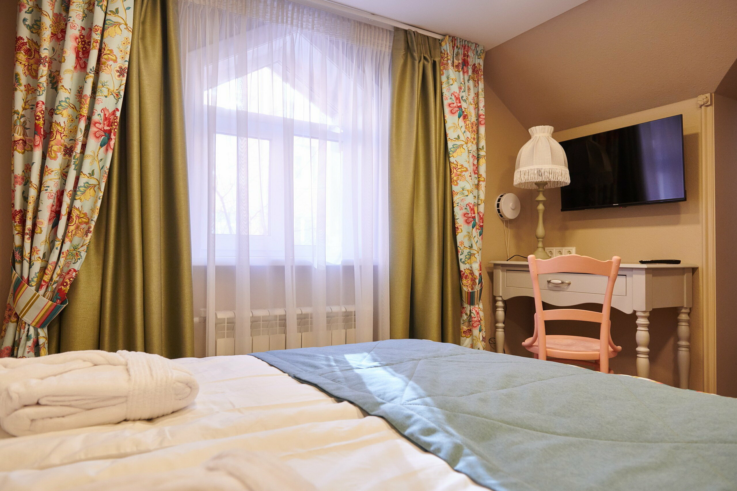 Семейный номер  Мансарда DBL/TWIN