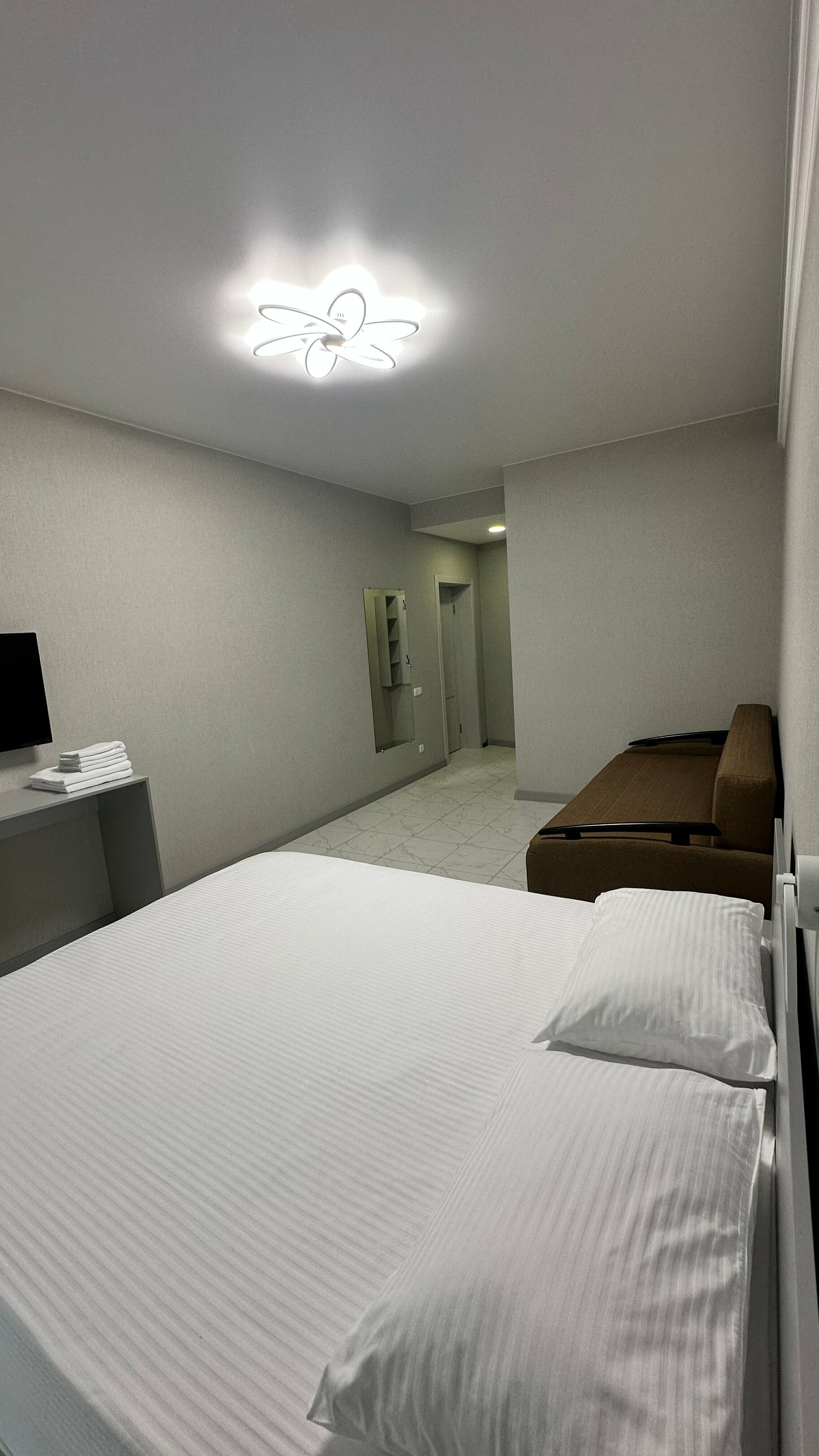 Четырехместный номер с балконом