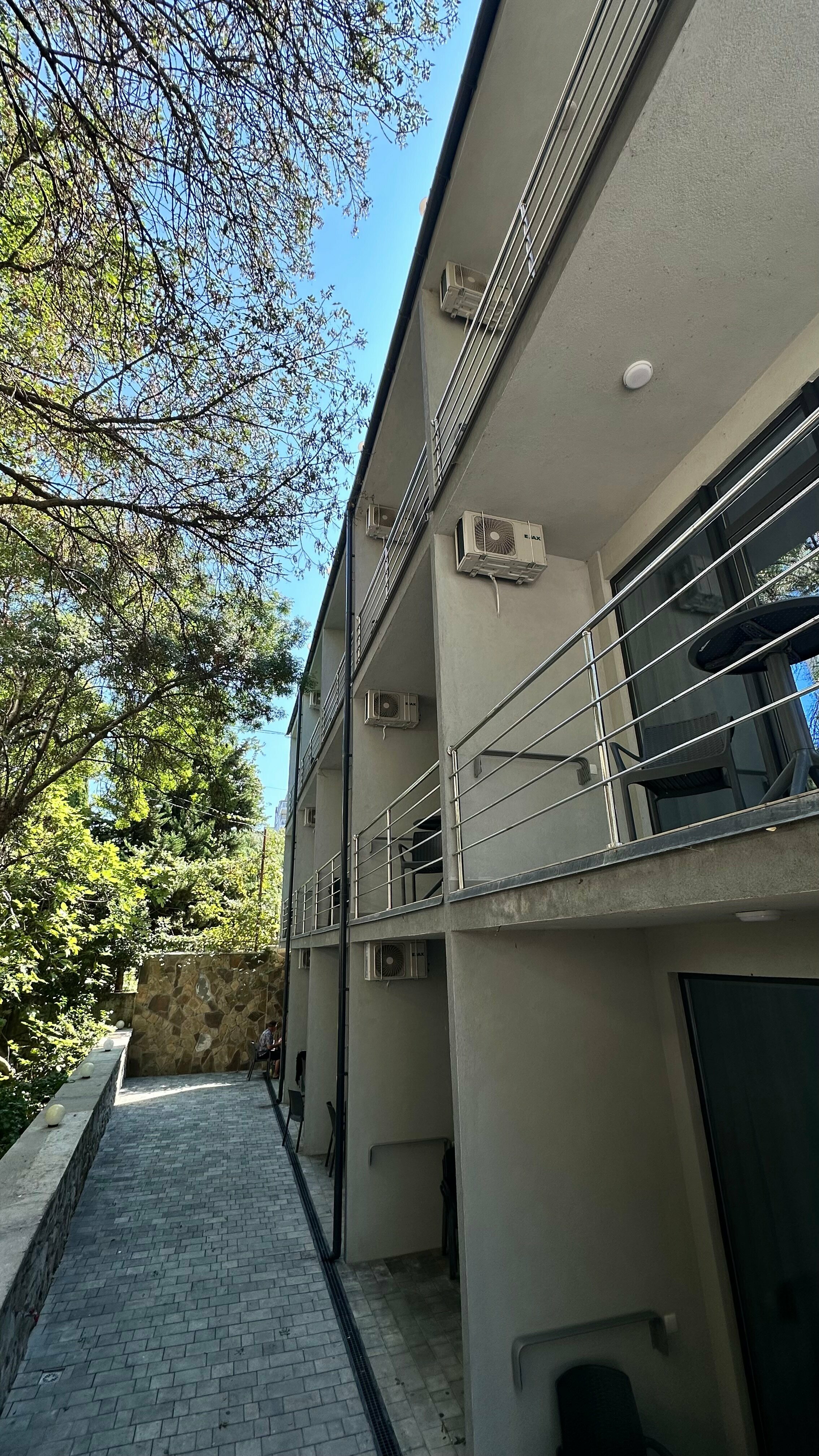 Четырехместный номер с балконом