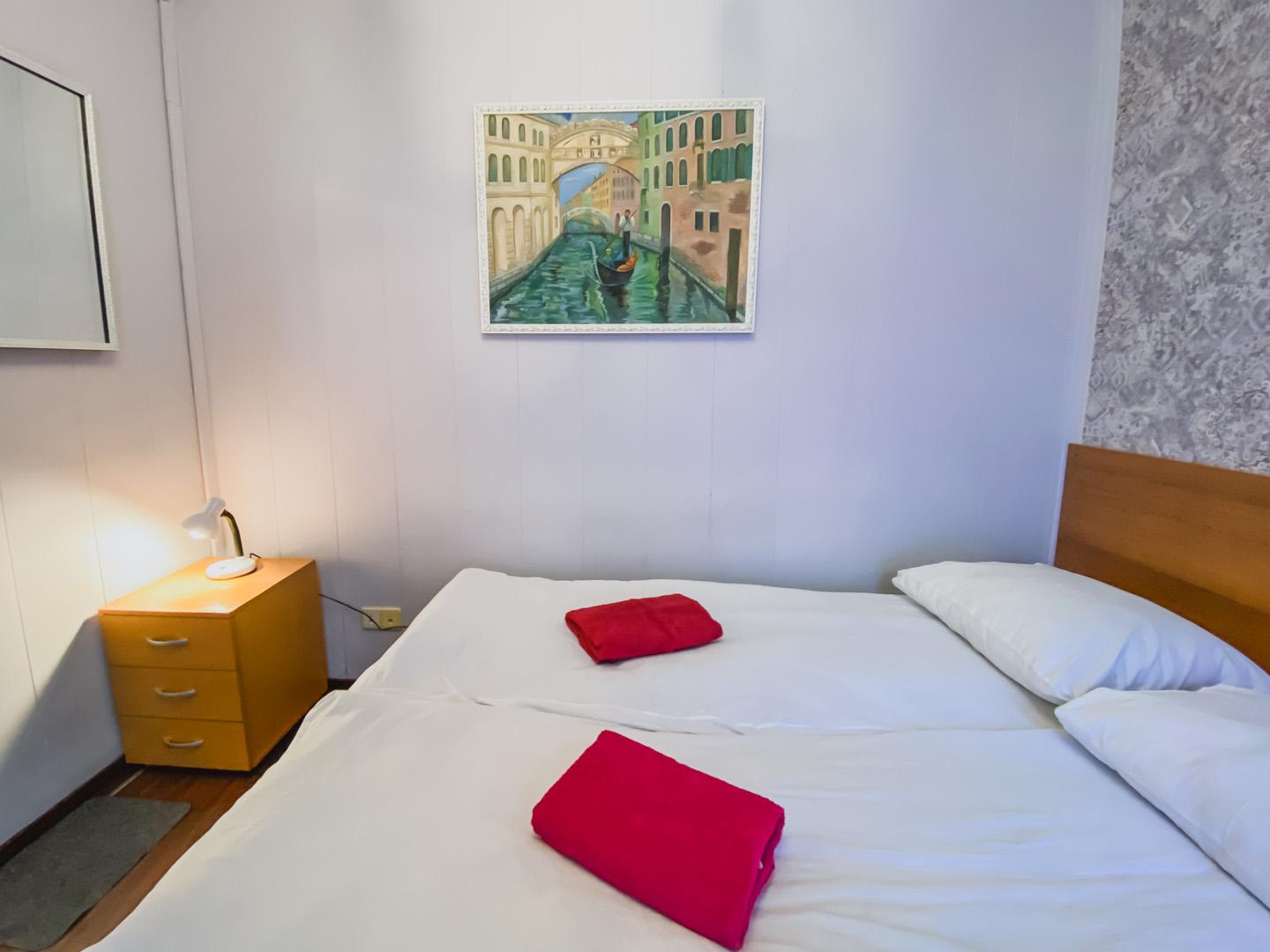 3-местная комната c 1 двуспальной кроватью