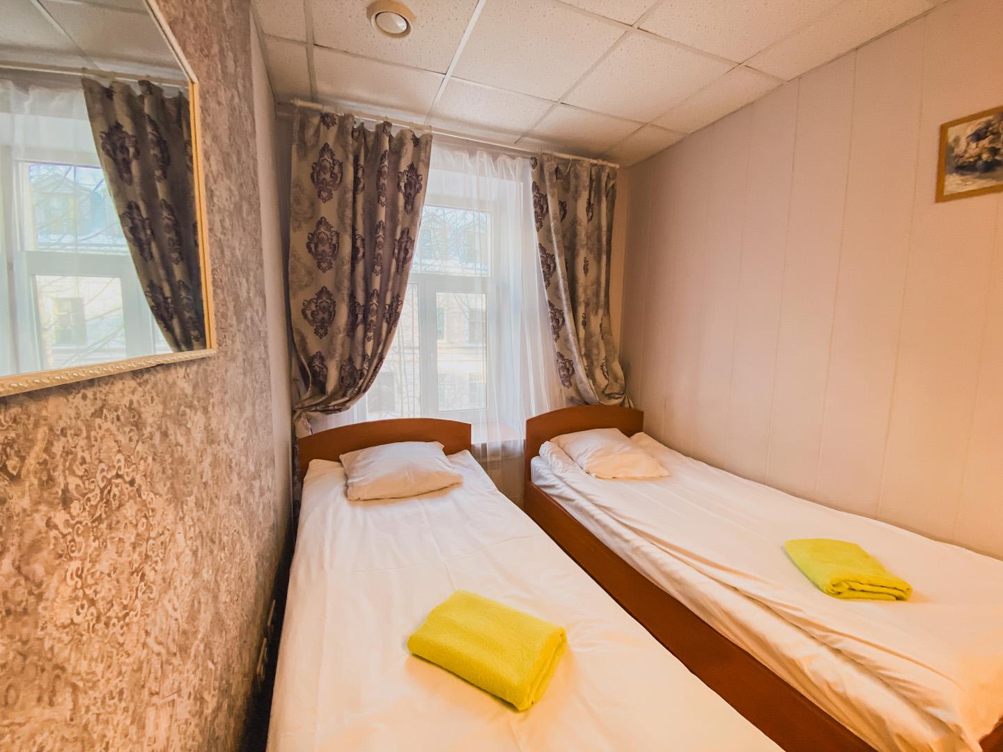 3-местная комната c 2 раздельными кроватями