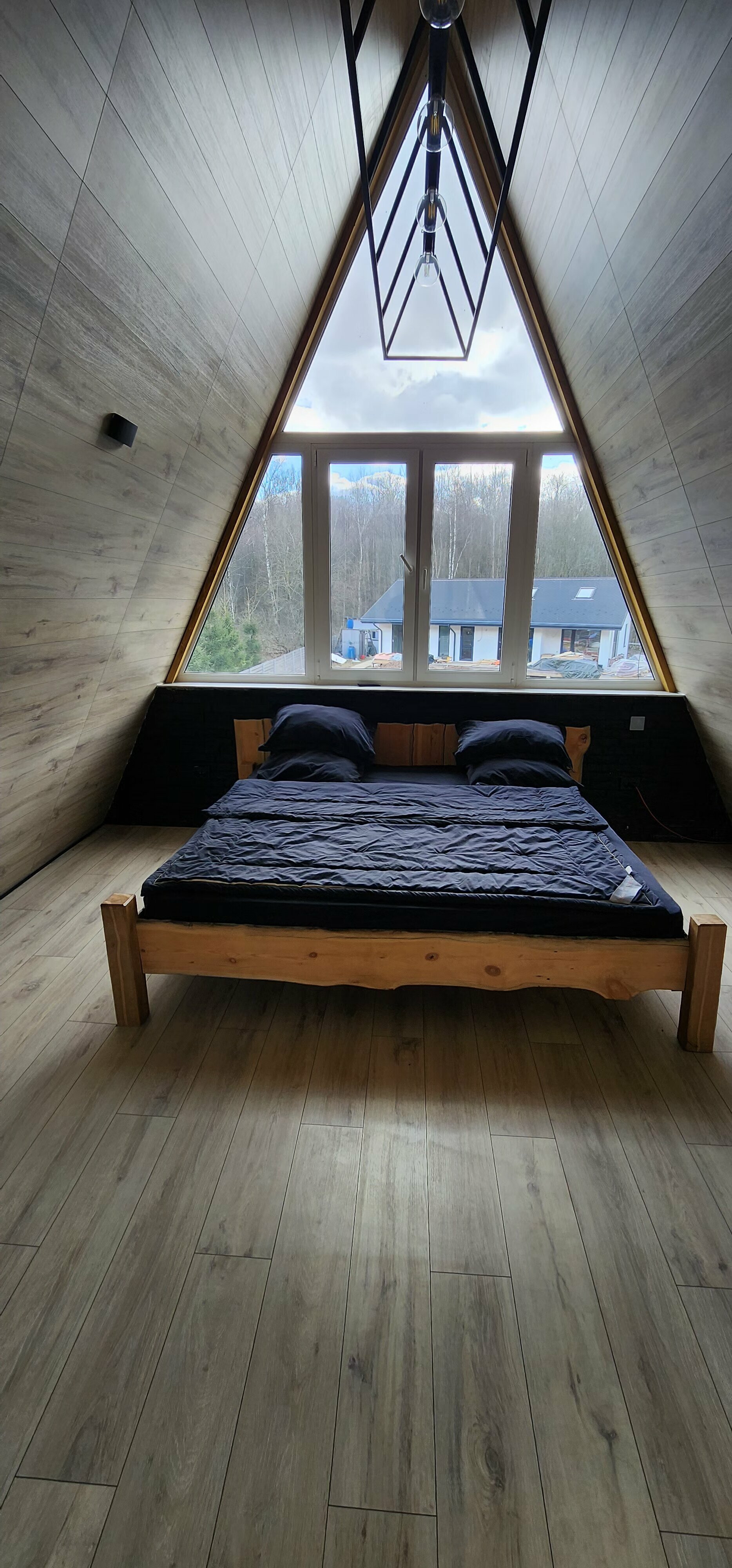 Дом с видом на лес