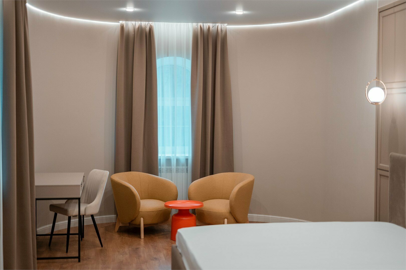 Номер Люкс 205