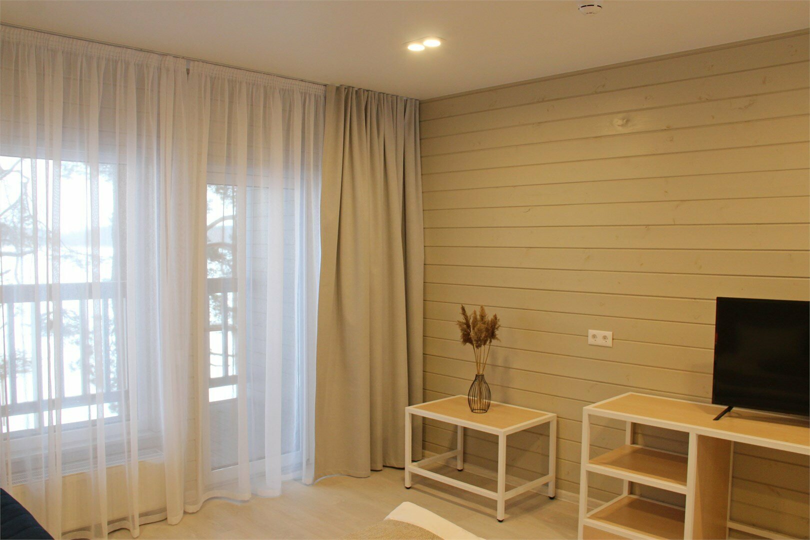 Однокомнатный Комфорт  в ТВИН ХАУСЕ с ВИДОМ НА ОЗЕРО