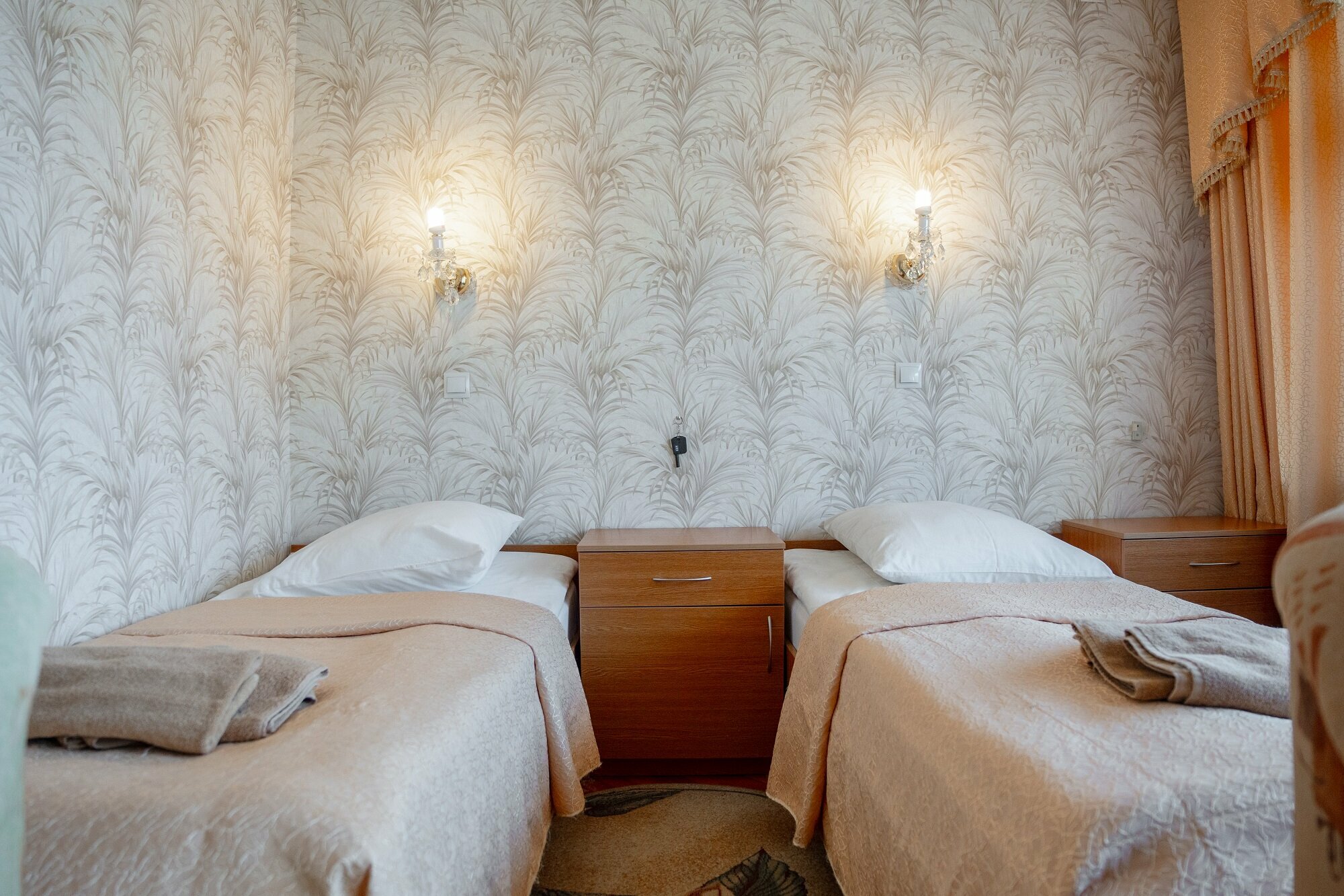 Стандарт двухместный (1 корпус) (две кровати)