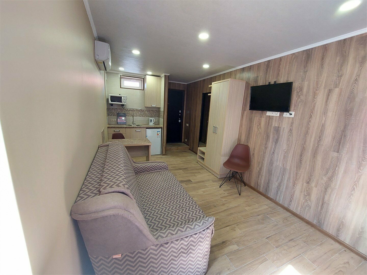 Коттедж 4-х местный номер