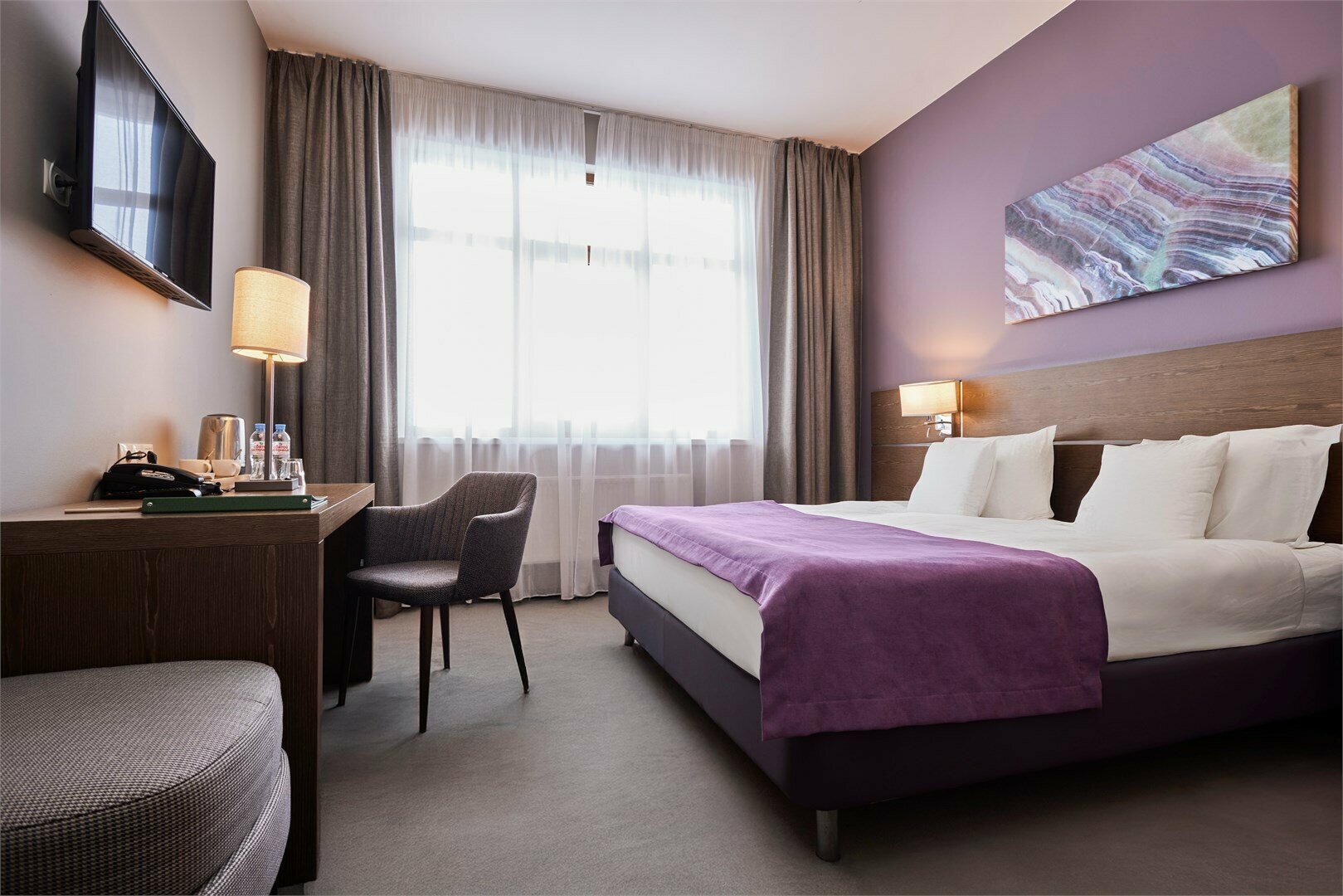 PREMIER с одной двуспальной кроватью и видом на горы для людей с ограниченными физ. возможностями  (без балкона)