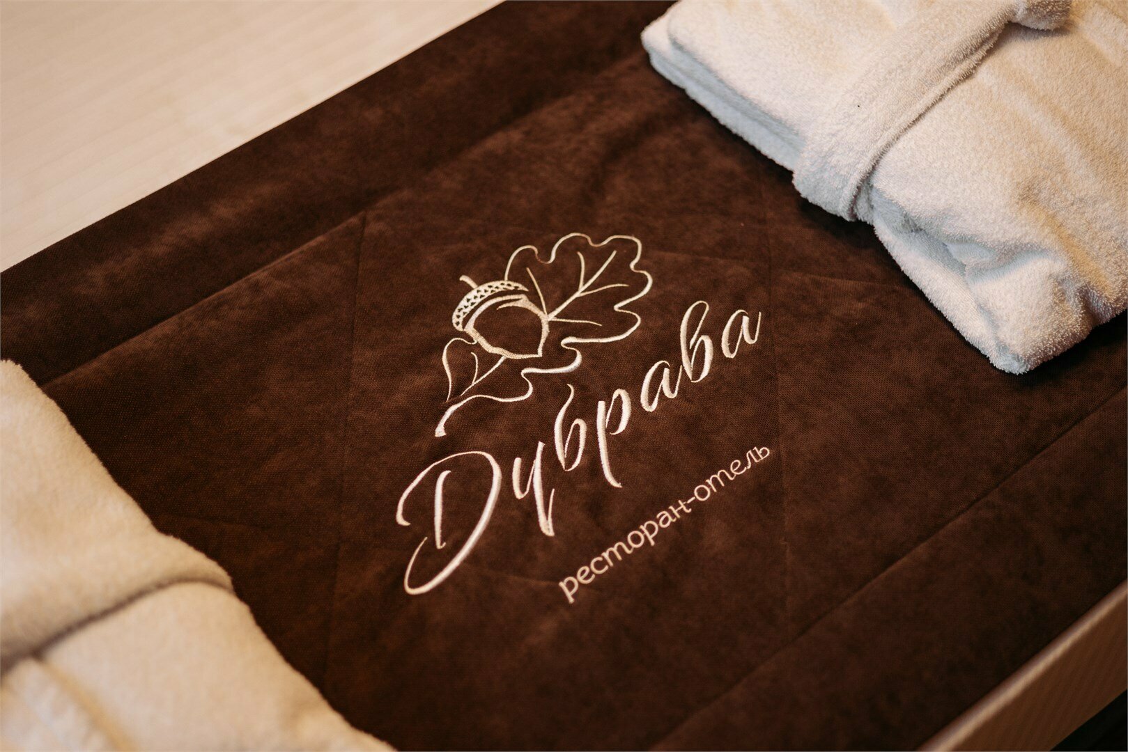 Стандартный номер с одной двухспальной кроватью в стиле лофт