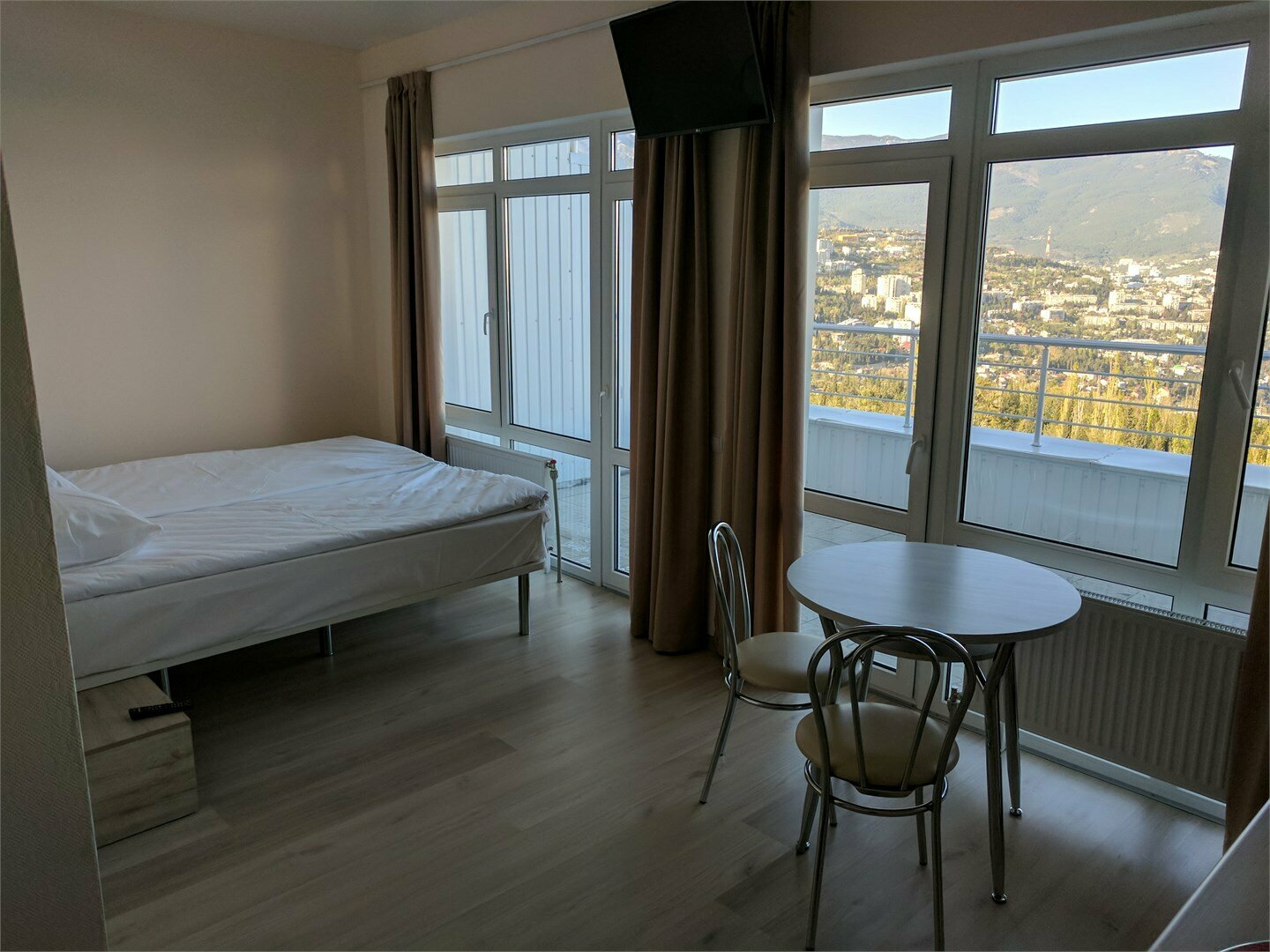 2-х местный "Апартамент-Студио" с удобствами и кухней в номере-двухспальная кровать