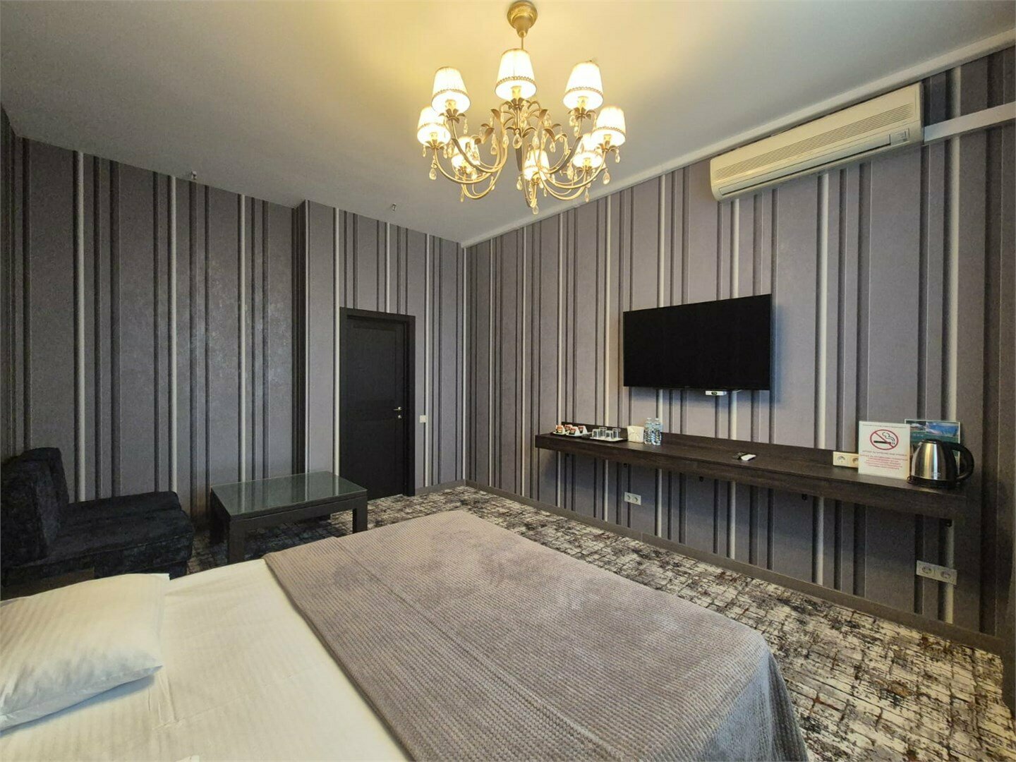 "Люкс" (2 спальни и двухъярусная кровать)