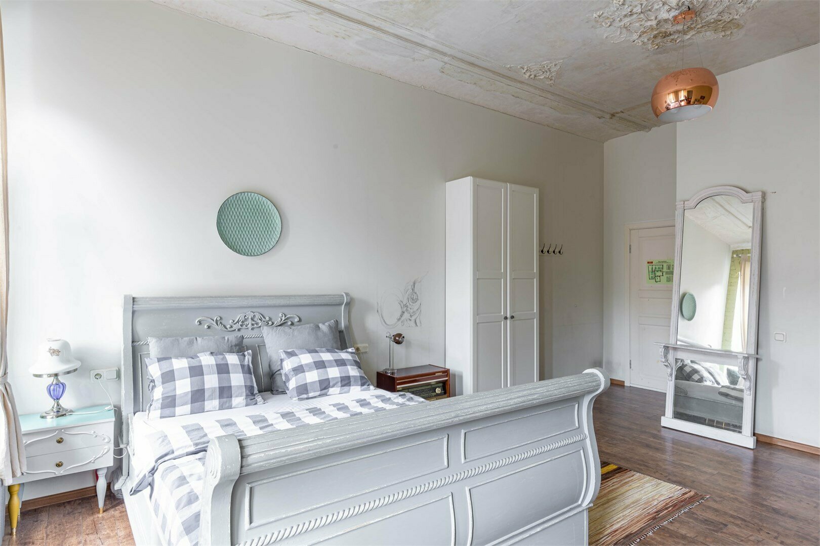 ЛЮКС с видом на реку